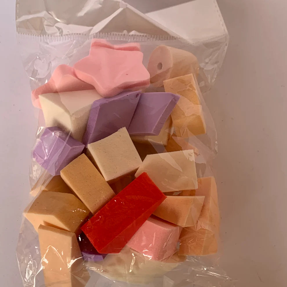 Pack of 10 Random Blenders / Puff / Sponge