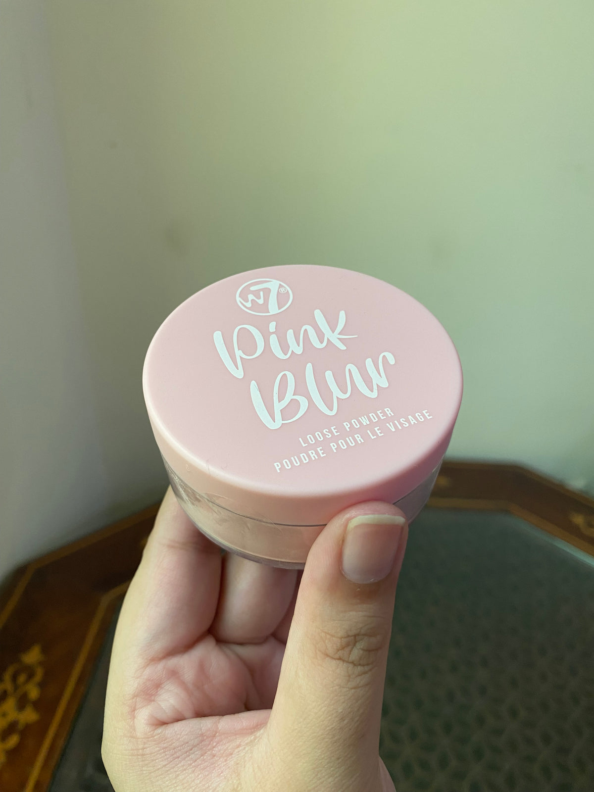 W7 Pink Blur Loose Setting Powder