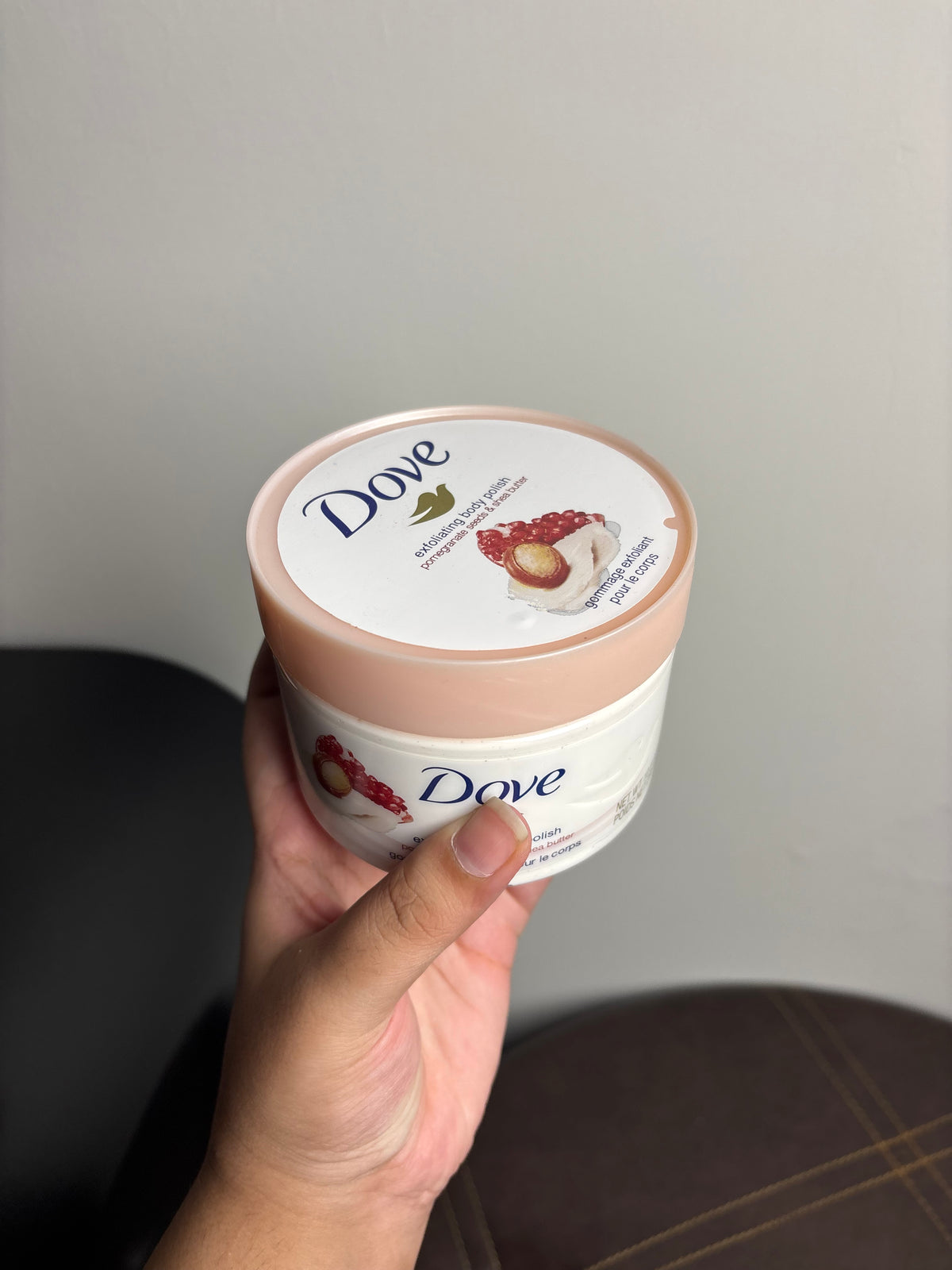 Dove Exfoliating Body Polish Pomegranate Seeds & Shea Butter