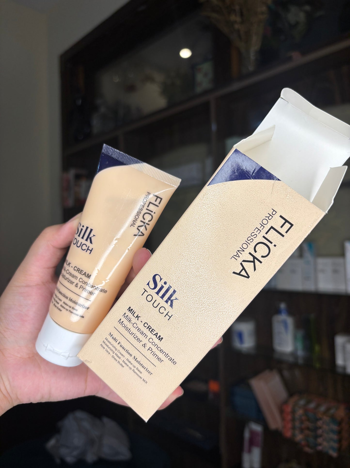 Flicka Silk Touch Moisturiser & Primer
