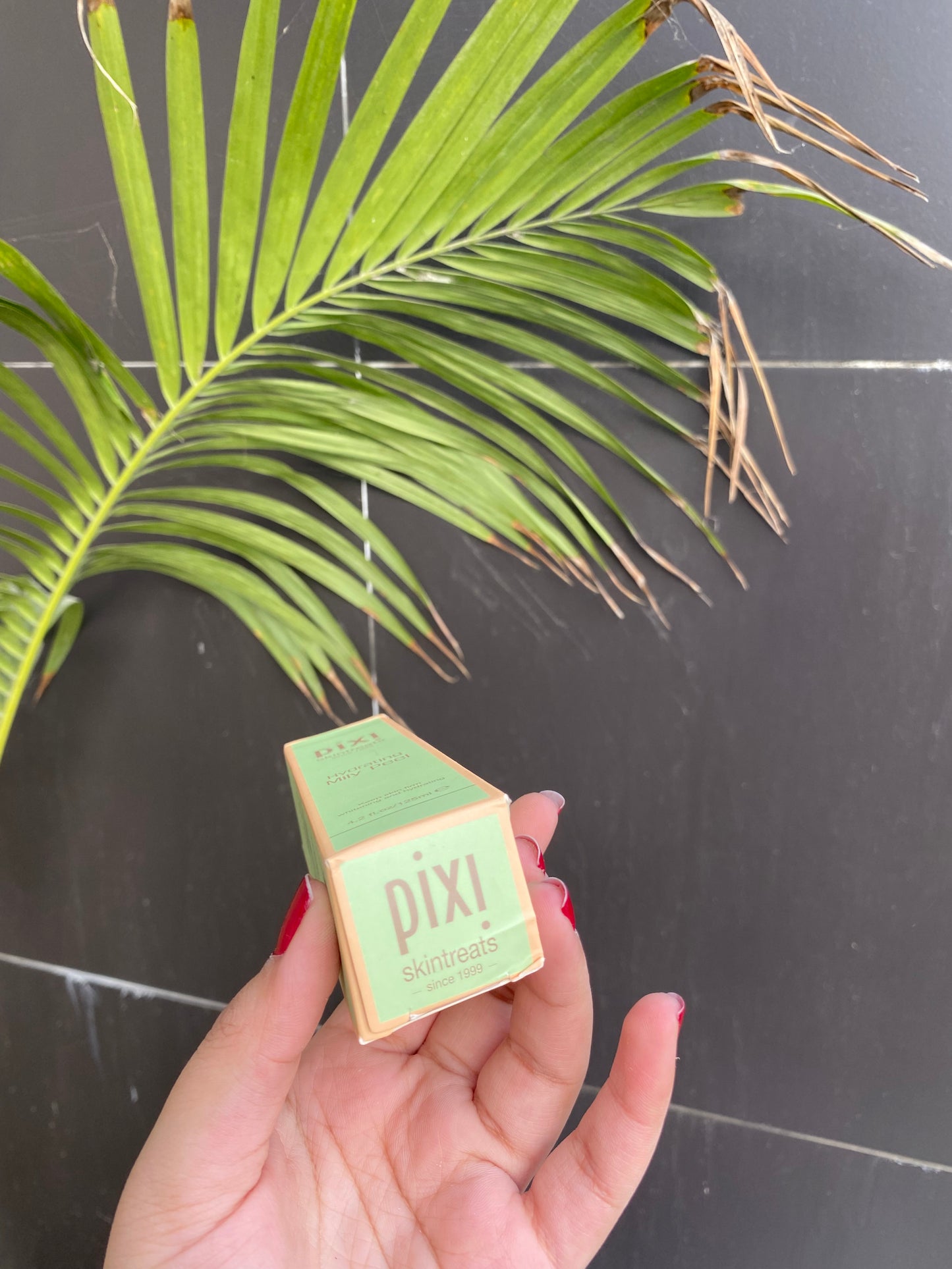 Pixi Hydrating Milky Peel