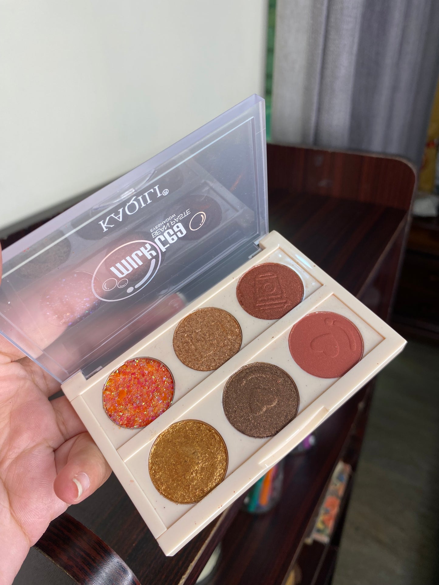 Kaqili Milk Tea Mini Eyeshadow Palette