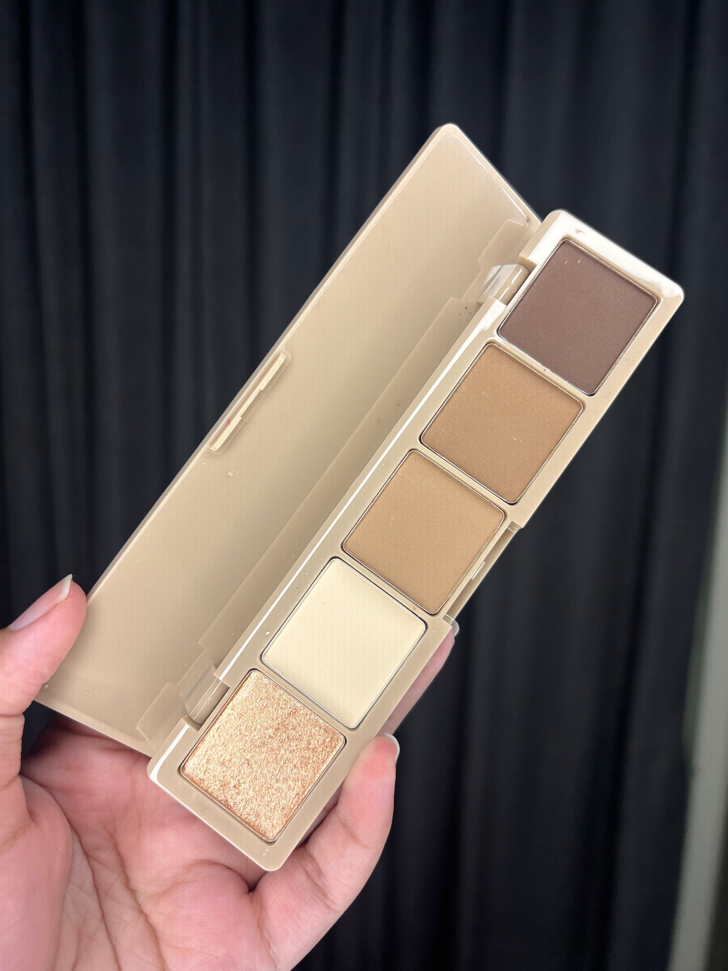 AA Wings True Vision Eyeshadow Palette