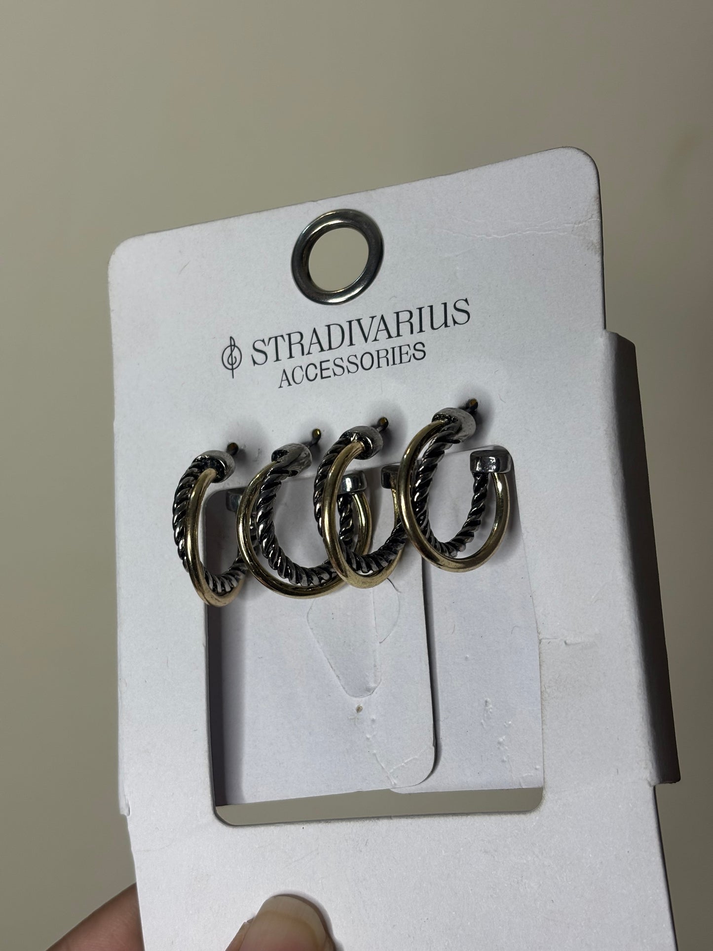 Set of 2 Silver Hoops (STRADIVARIUS
ACCESSORIES)