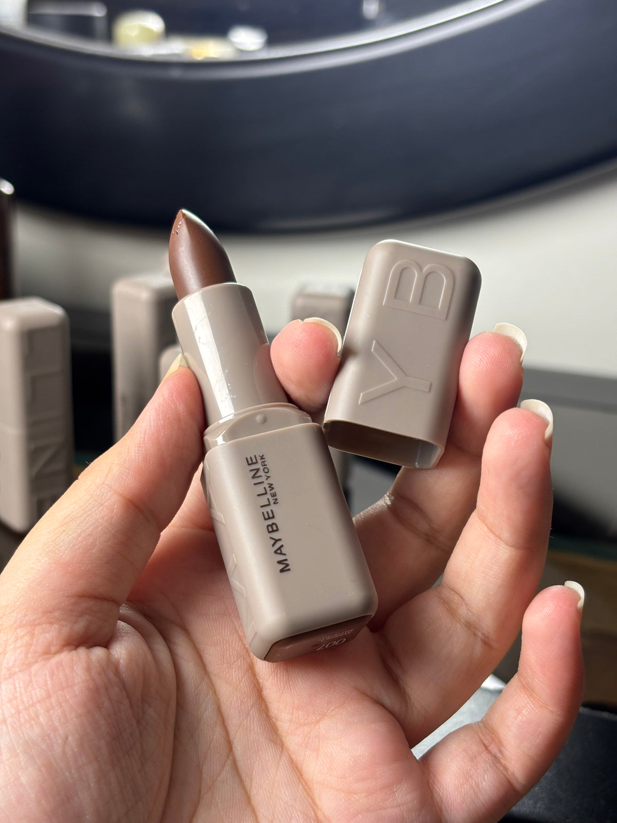 Maybelline Moisturizing Serum Matte Lipstick