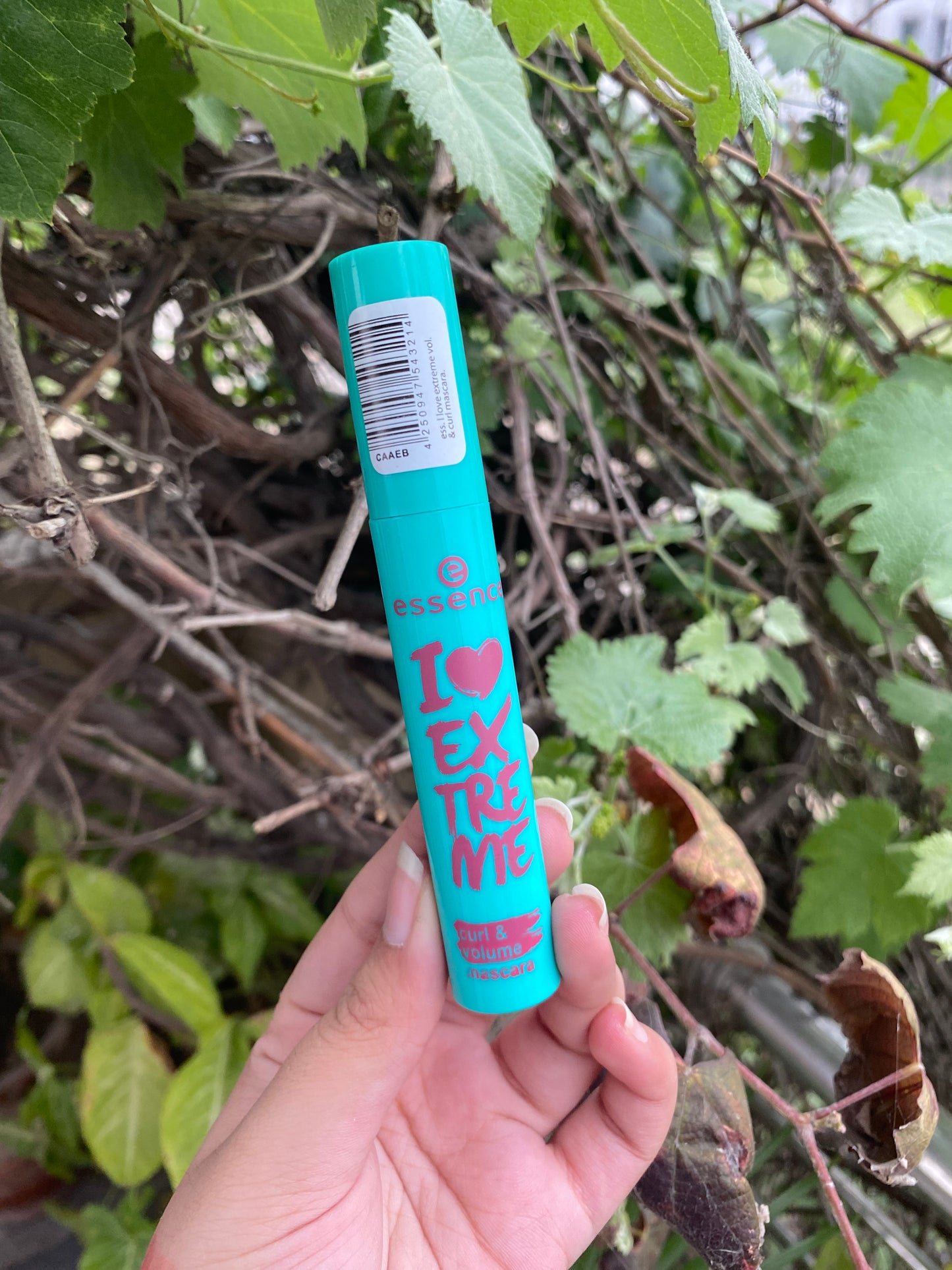 Essence I ❤️ Extreme Crazy Volume Mascara