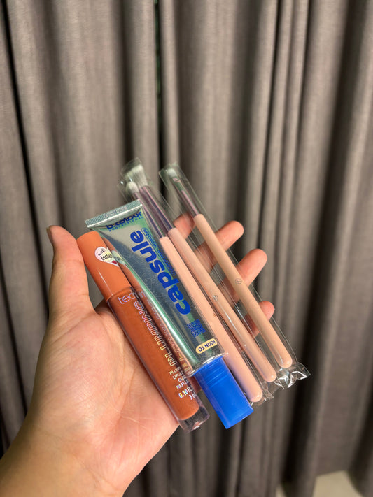 Deal of 3 (B.Colour Capsule Foundation + Technic Lip Plumper + BH Set of 3 Makeup Brushes)
