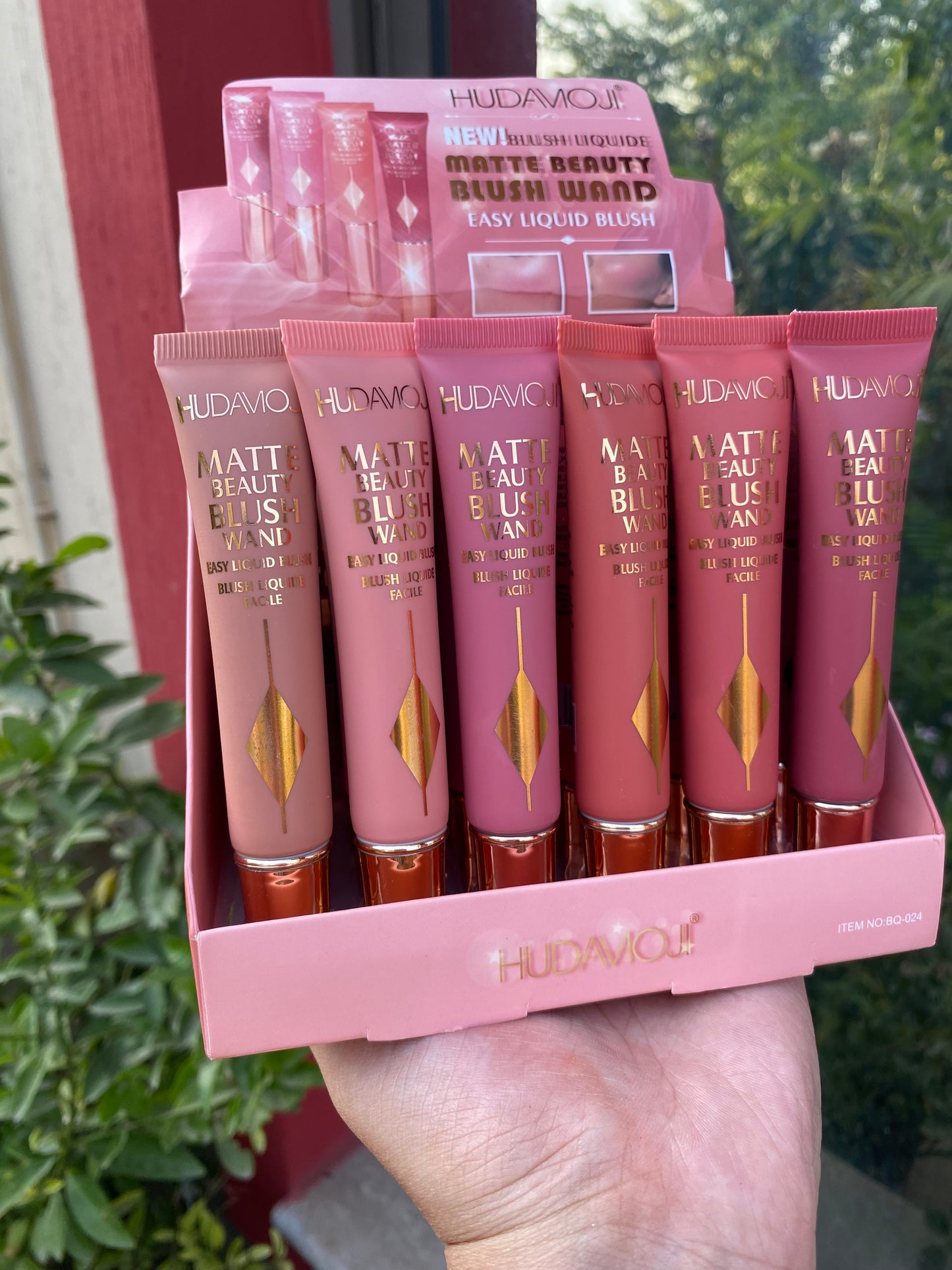 Huda Moji Liquid Blush Wand