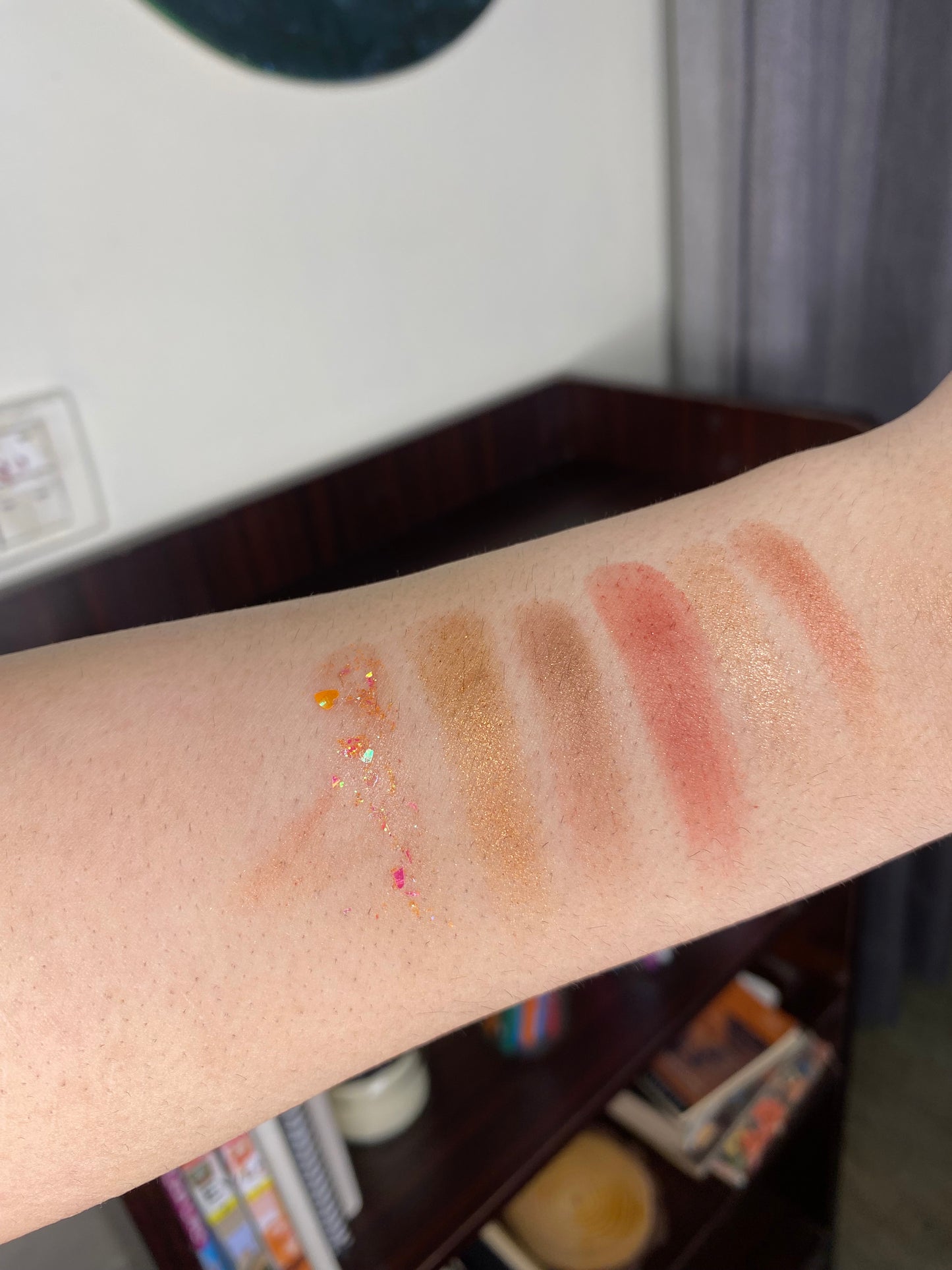 Kaqili Milk Tea Mini Eyeshadow Palette