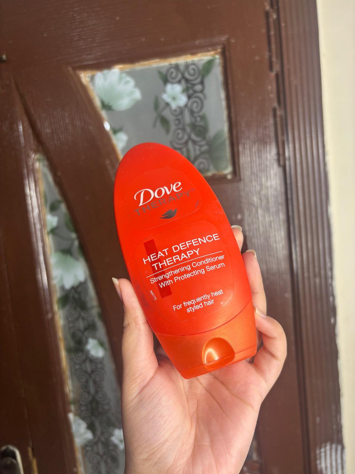 Dove Therapy Heat Defence Therapy Strengthening Conditioner with Protecting Serum