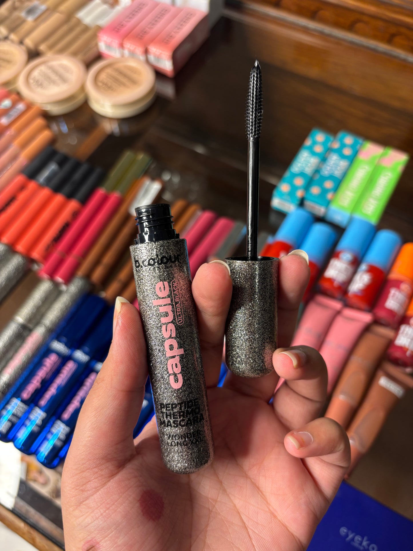 b.colour capsule peptide thermo mascara