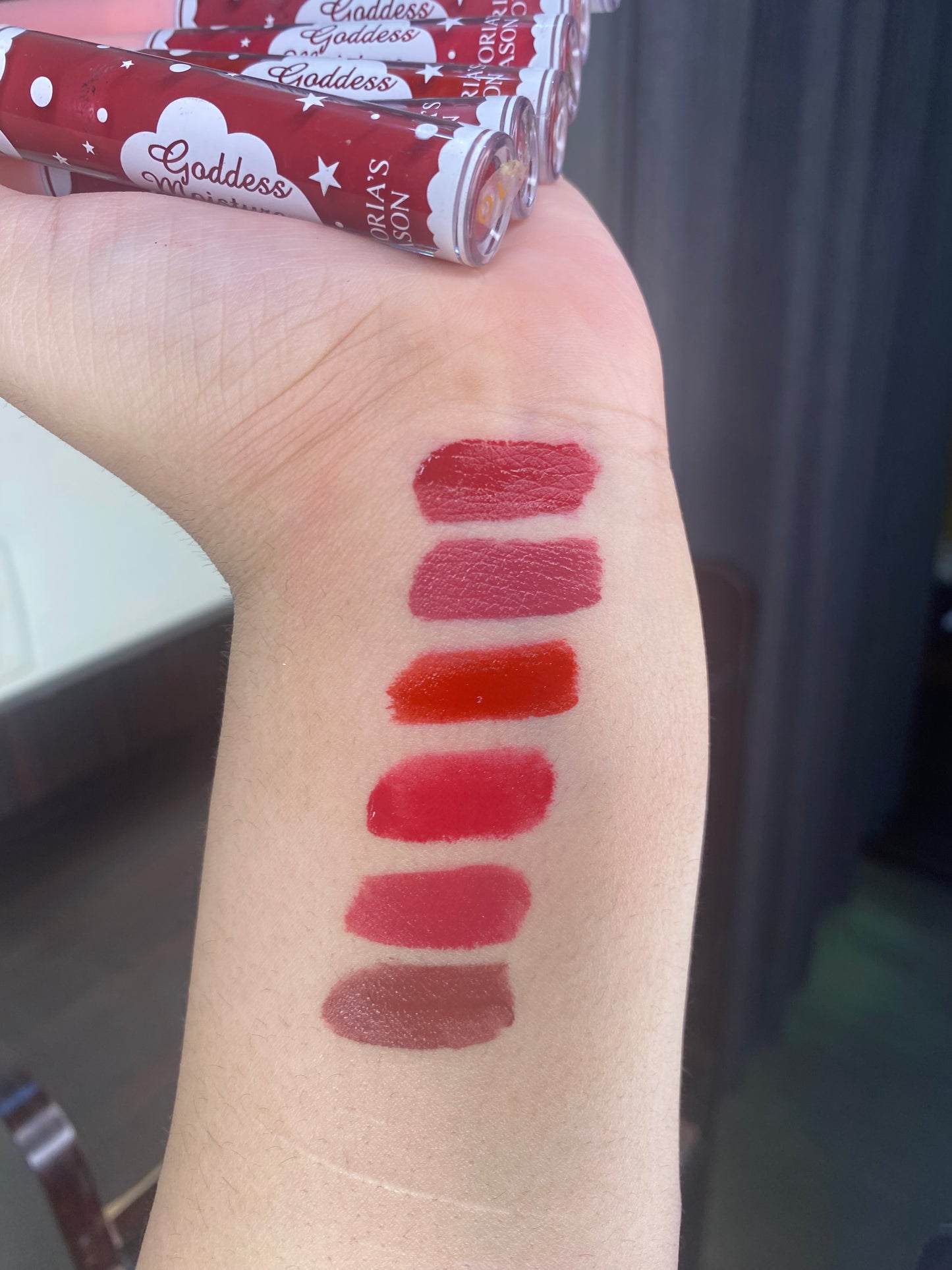 Victorias Season Moisture Goodness Lipstick