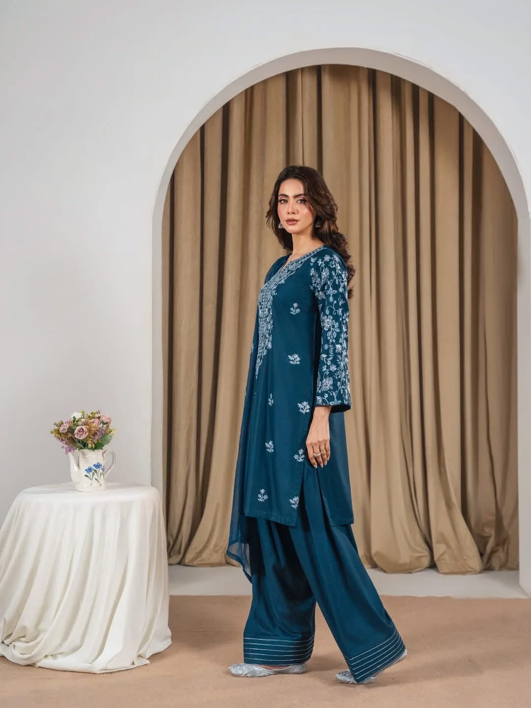 Fari Embroidered 3 Piece