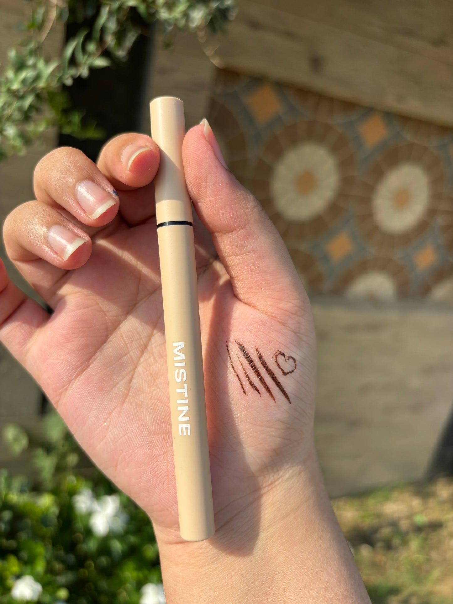 Brown Marker / Pen Precise Eyeliner