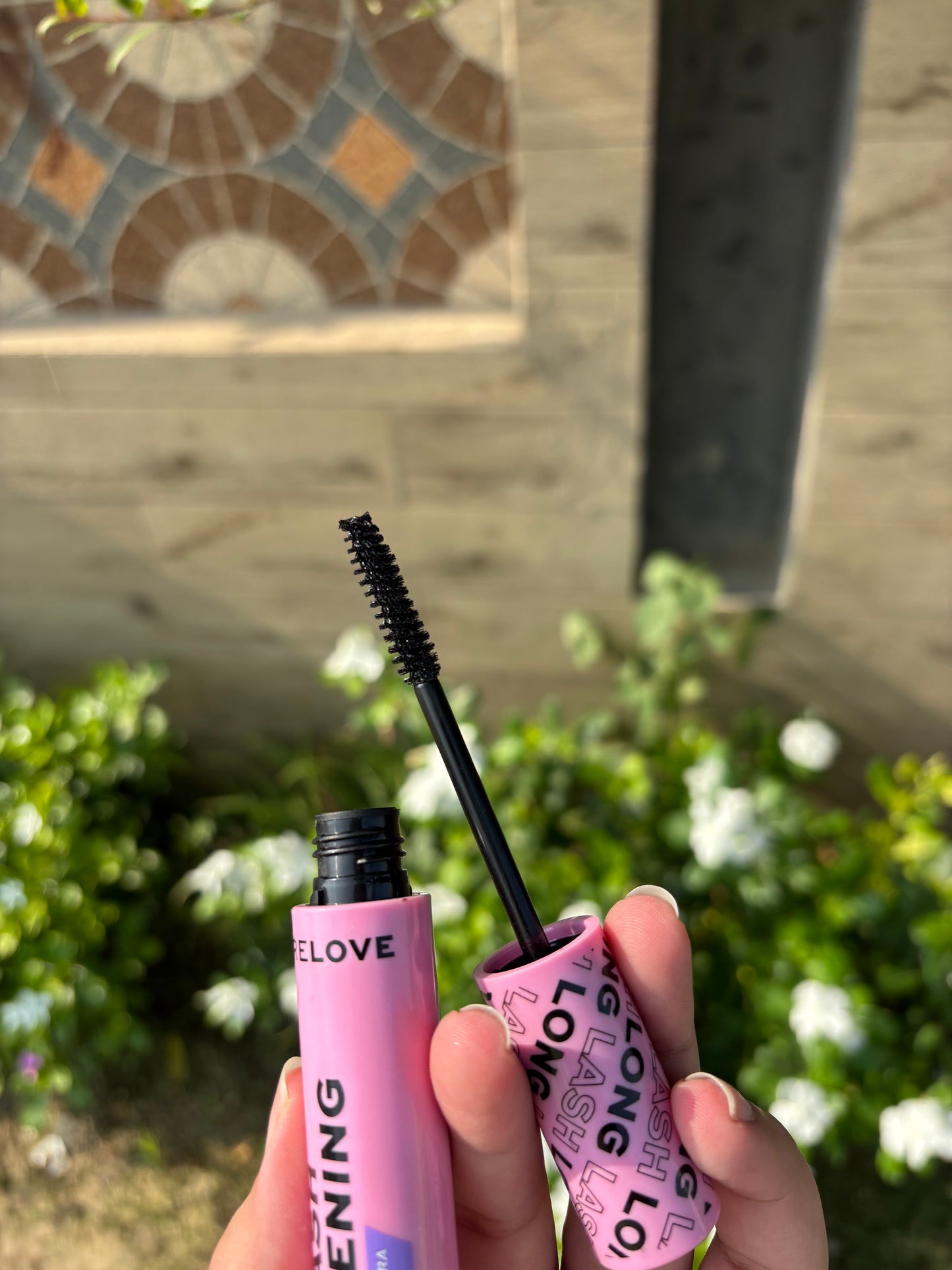 Relove Long Lash Lengthening Black Mascara