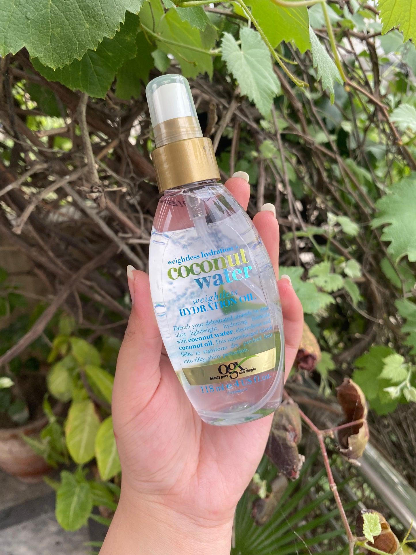 OGX Coconut Water Weightless Hydration Oil