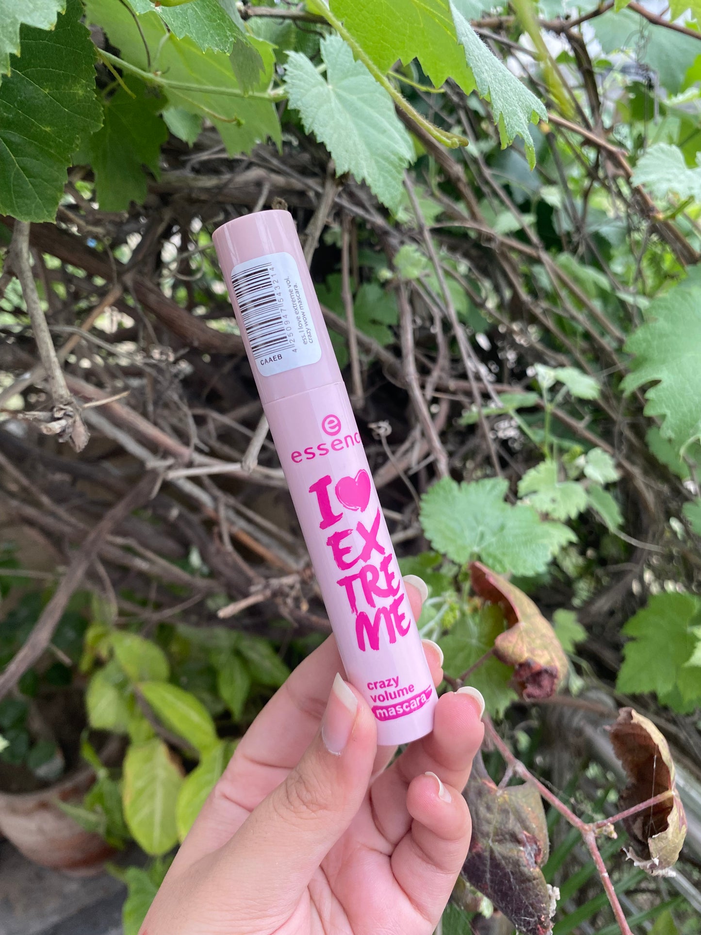 Essence I ❤️ Extreme Crazy Volume Mascara
