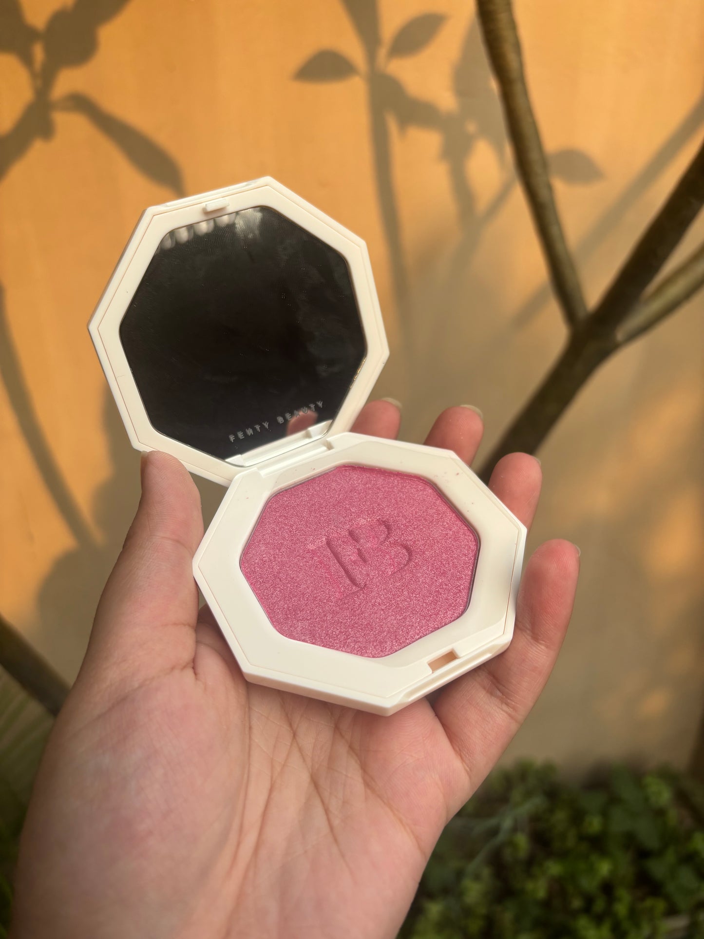 Fenty Beauty by Rihanna Killawatt Freestyle Highlighter Shade Wattabrt