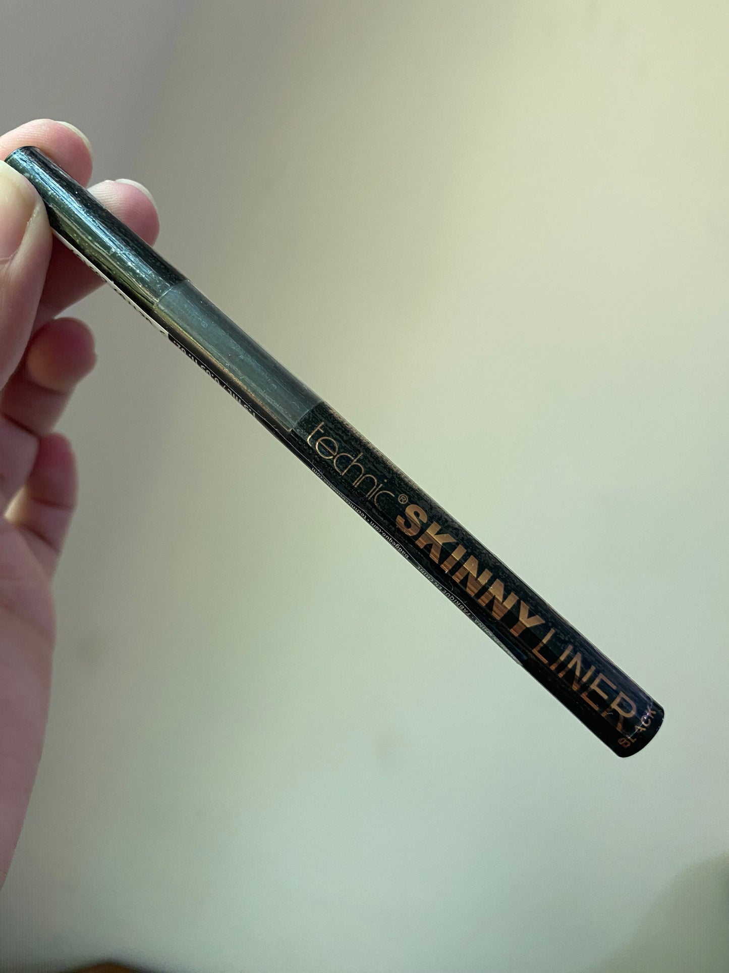 Technic Skinny Black Liner