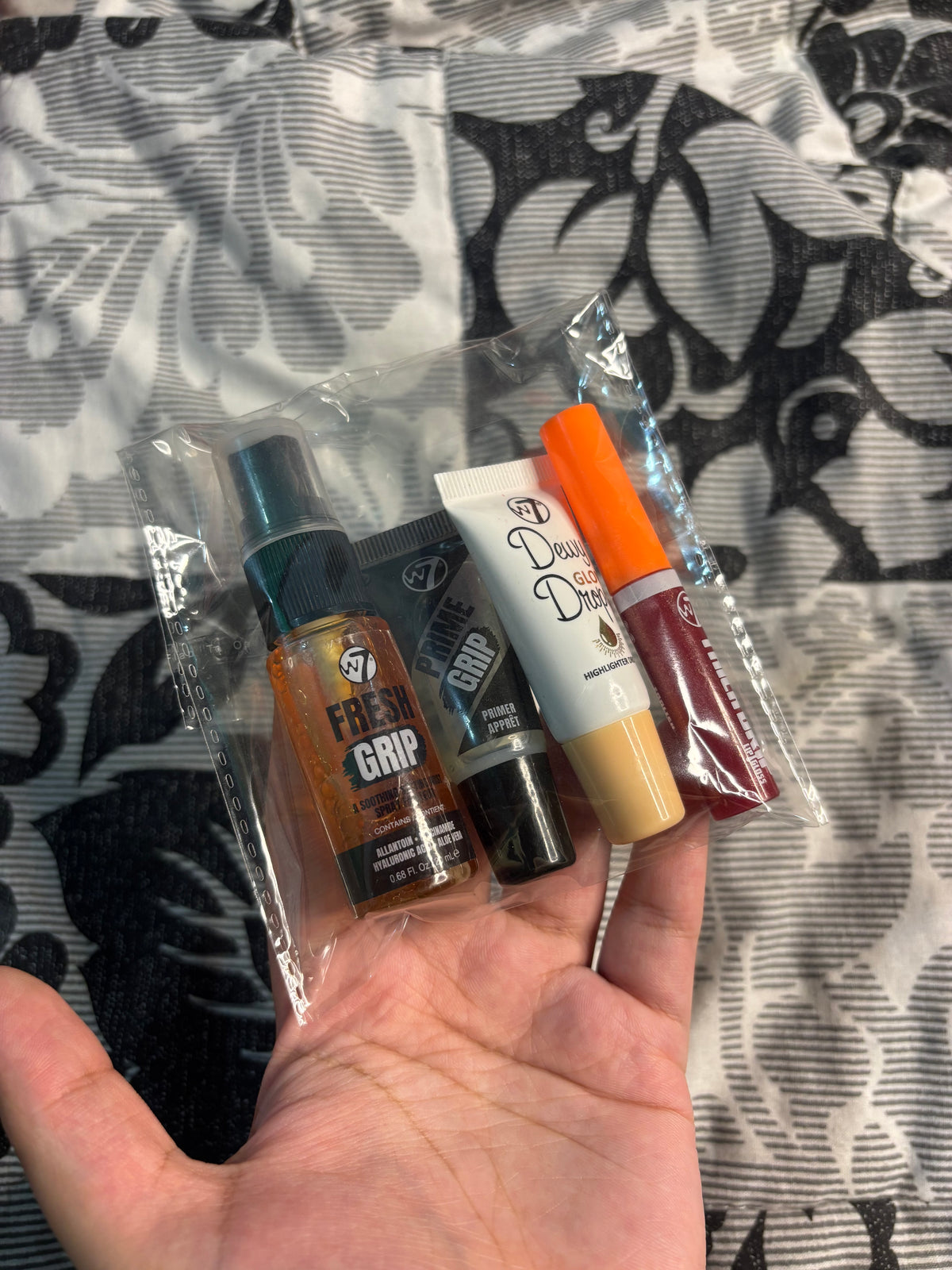 Deal B (W7 Fresh Grip Setting Spray, W7 Prime Grip Primer, W7 Dew Glow Drops, W7 Lipgloss)