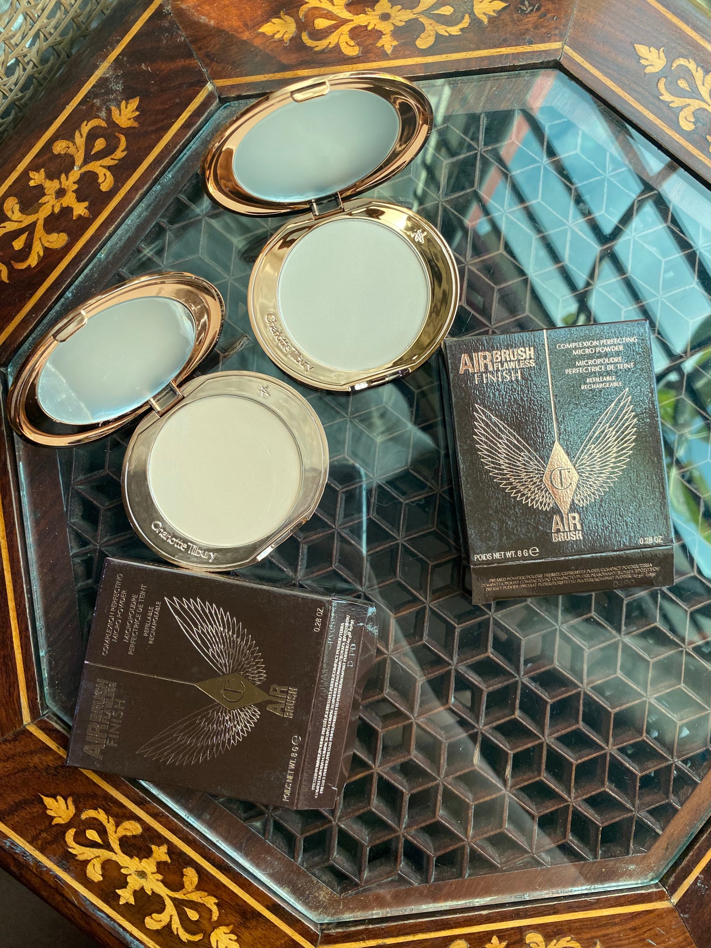 Charlotte Tilbury Air Brush Flawless Finish Complexion Perfecting Micro Powder