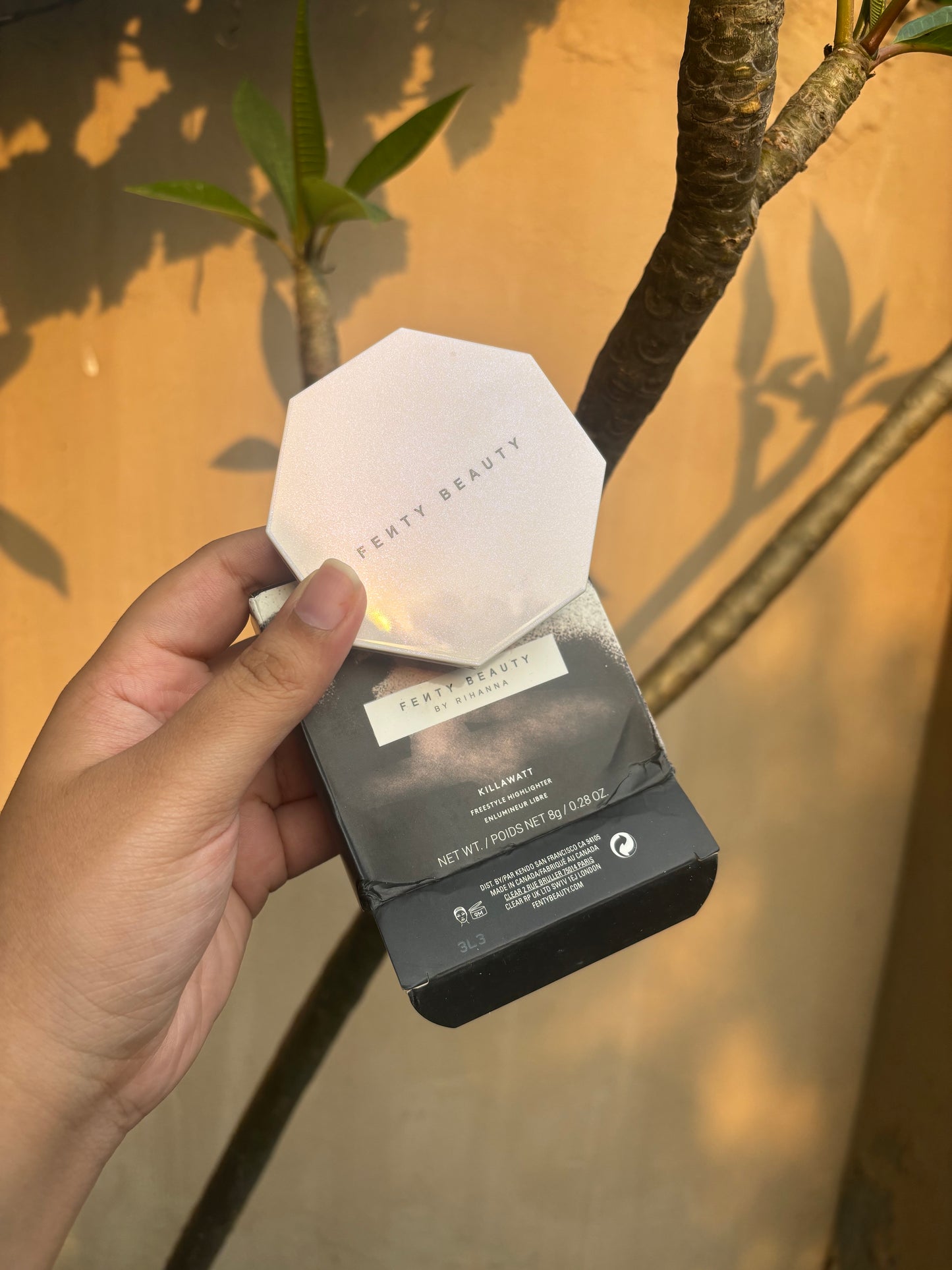 Fenty Beauty by Rihanna Killawatt Freestyle Highlighter Shade Wattabrt