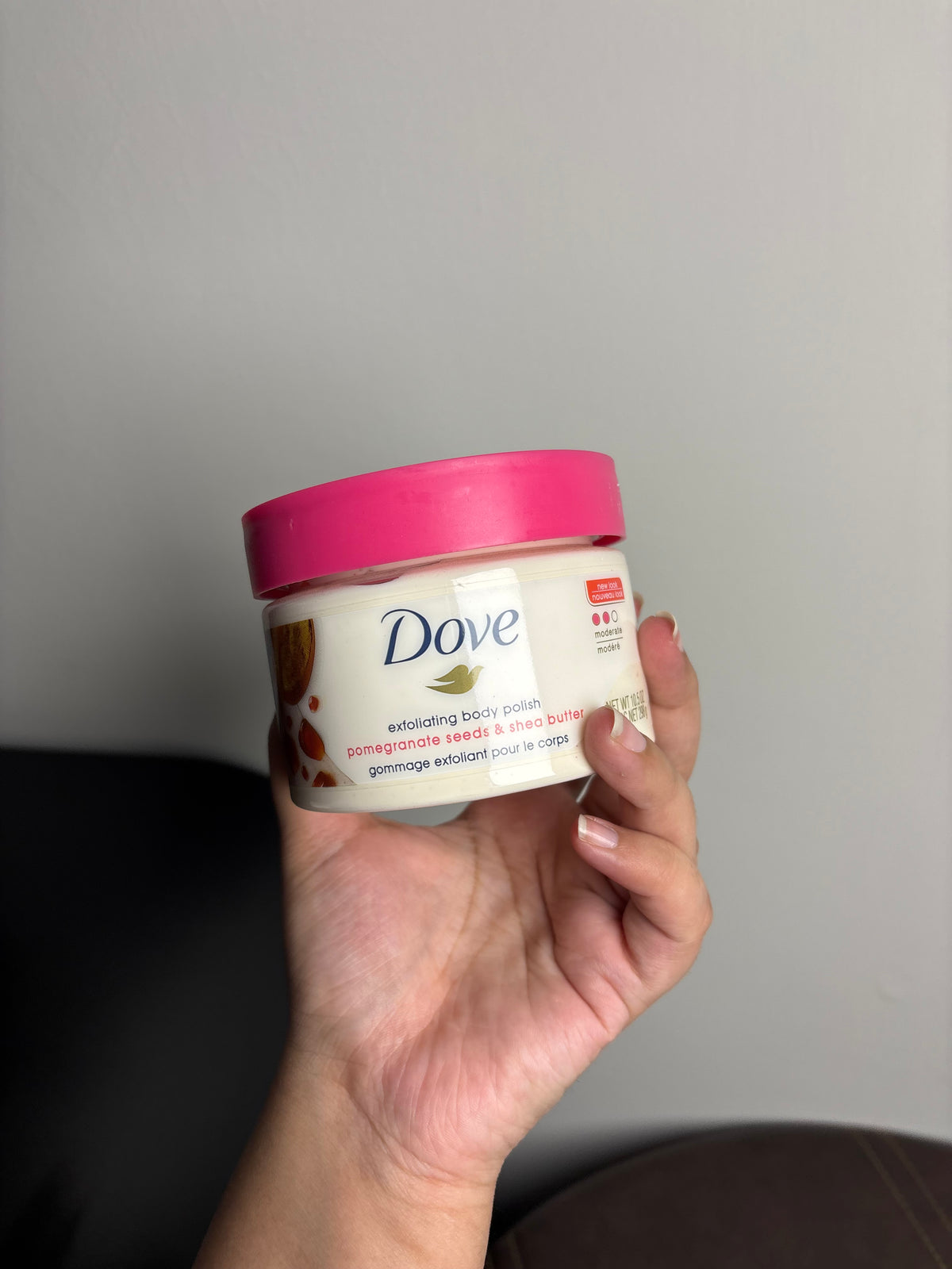 Dove Exfoliating Body Polish Pomegranate Seeds & Shea Butter