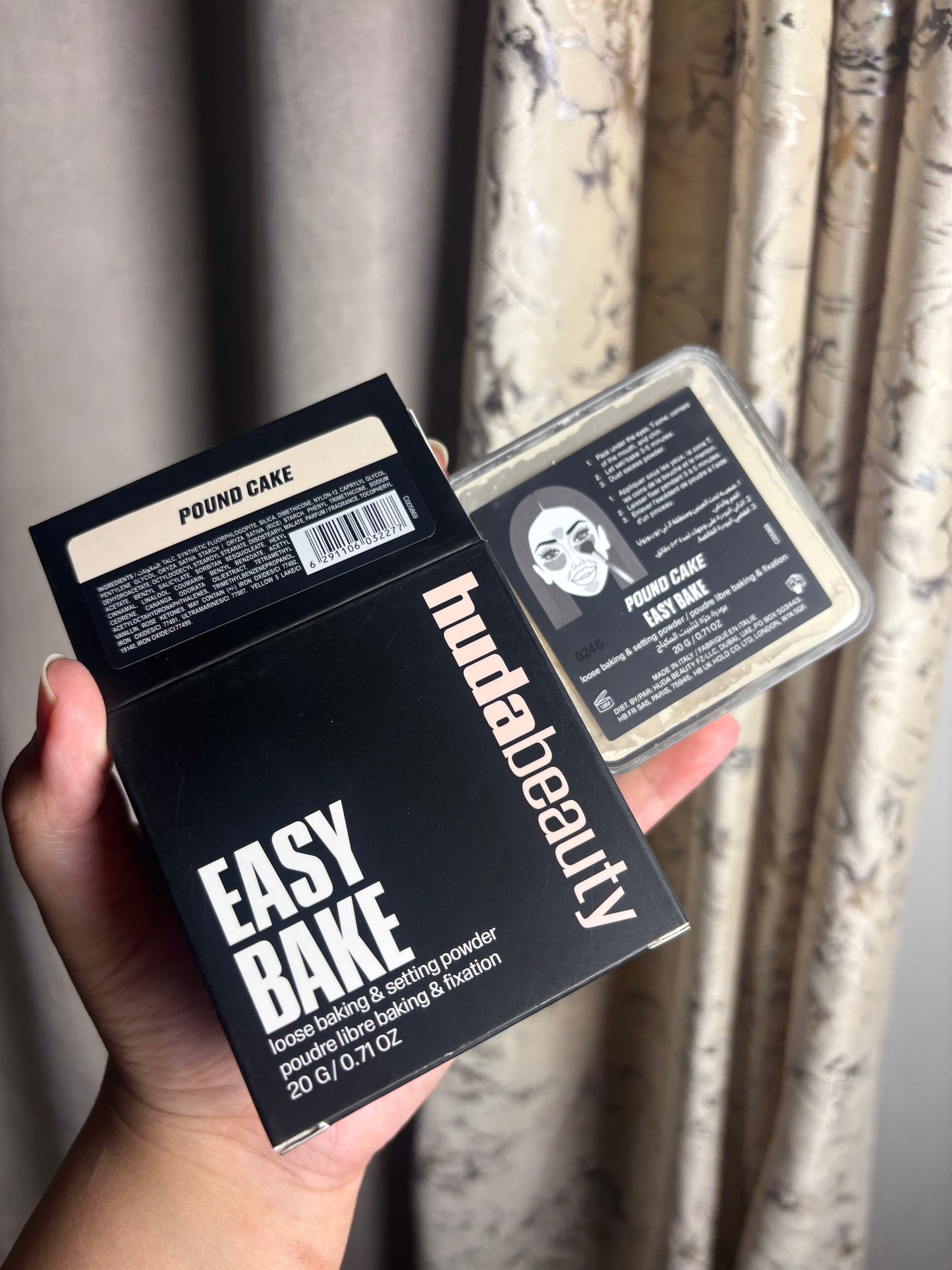 Huda Beauty Easy Bake Loose Setting Powder | Long-Lasting Setting Powder