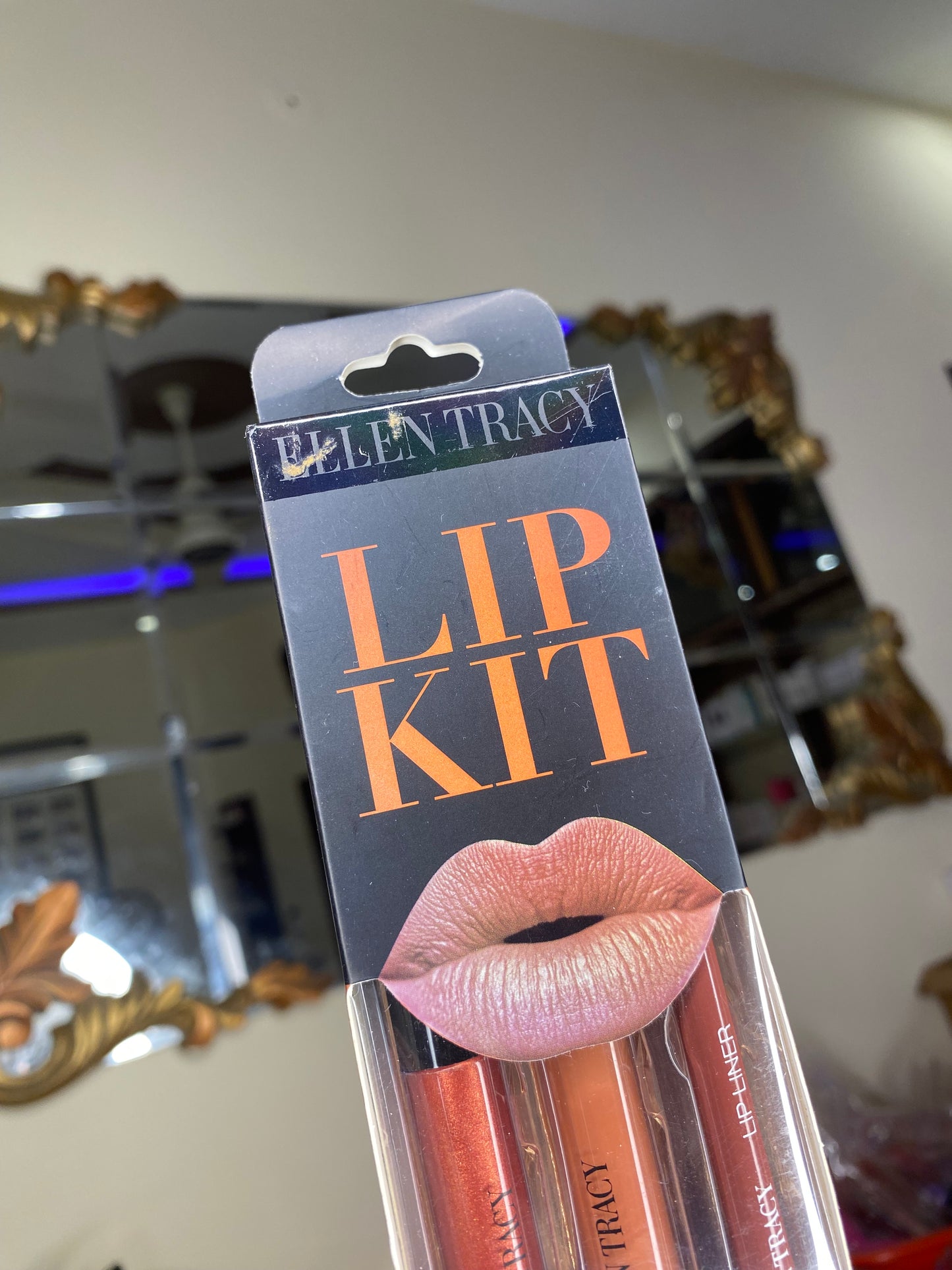 Ellen Tracy Lip Kit