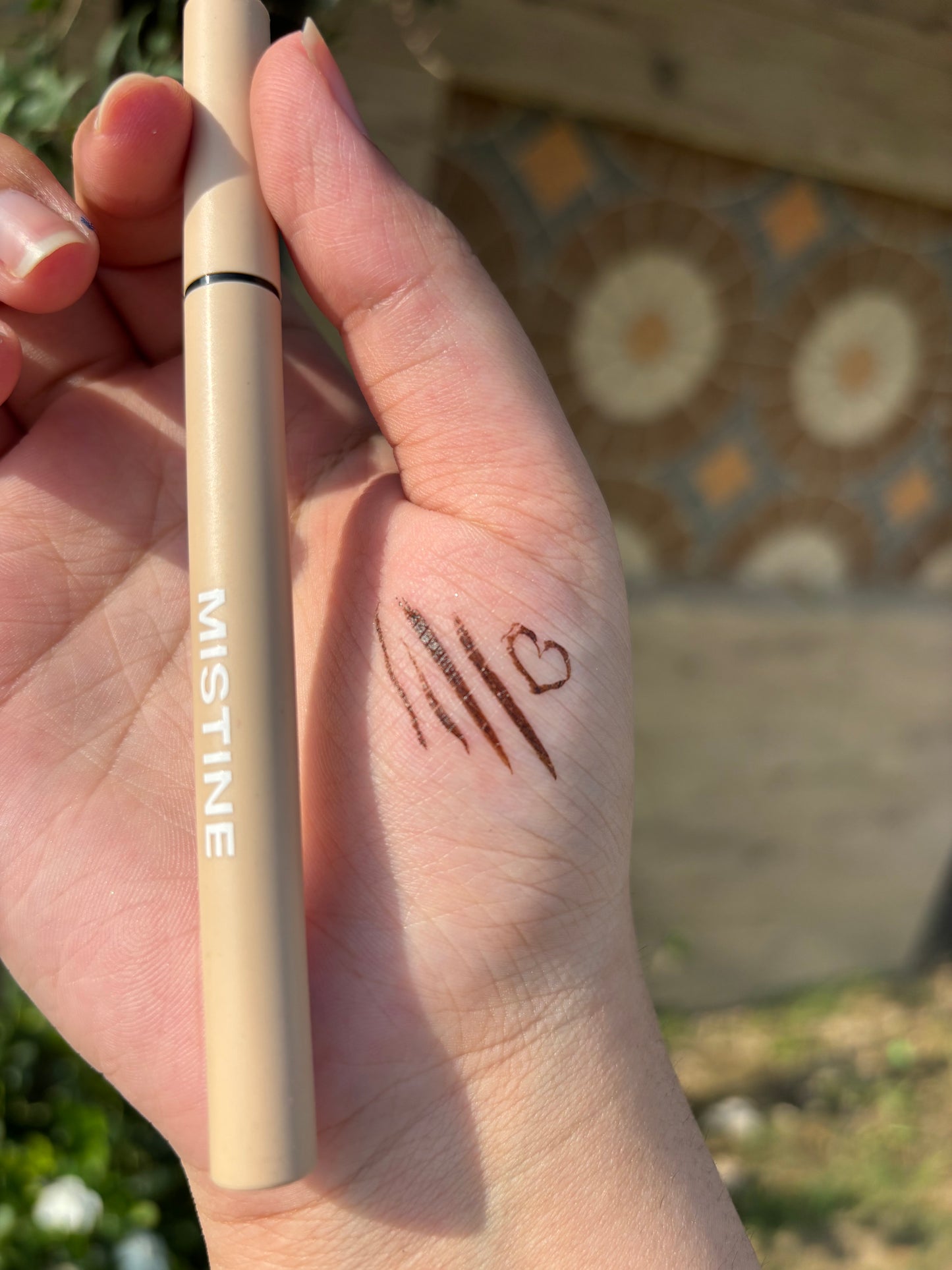 Brown Marker / Pen Precise Eyeliner