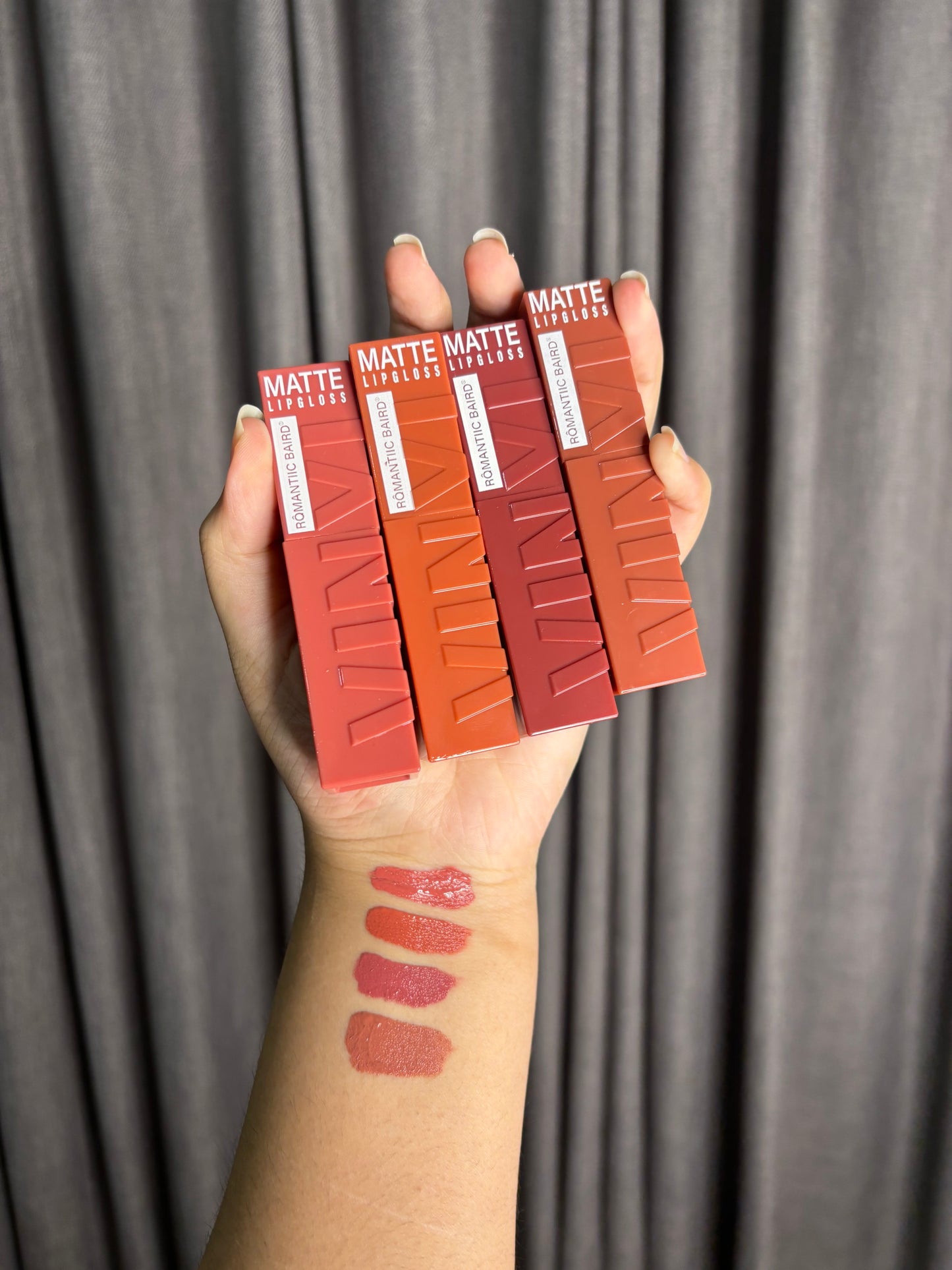 Romantic Baird Matte Lip Gloss