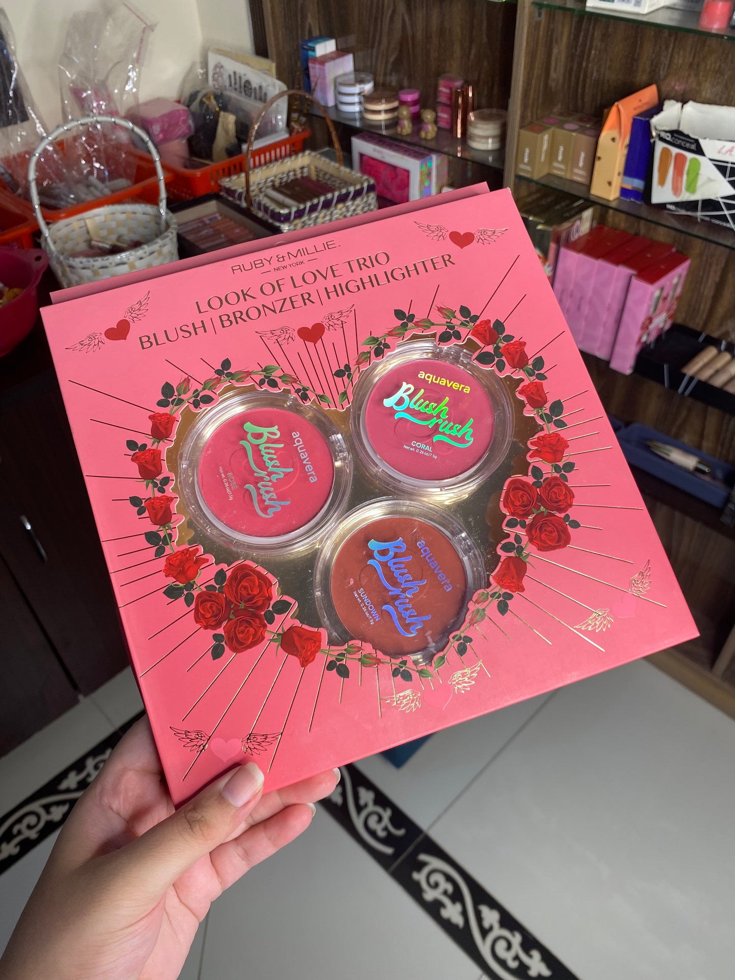 RUBY & MILLIE
LOOK OF LOVE TRIO
BLUSH | BRONZER | HIGHLIGHTER