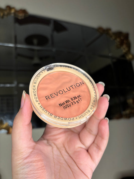 Revolution Blusher Reloaded shade 'peach bliss'