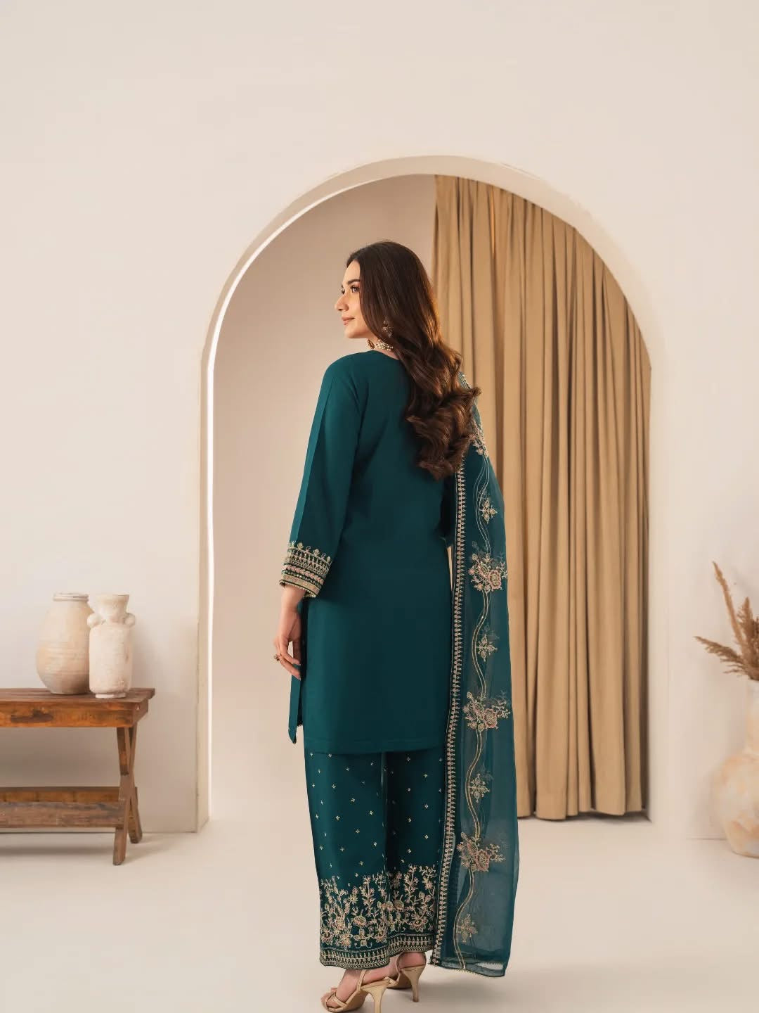 Safira Embroidered 3 Piece