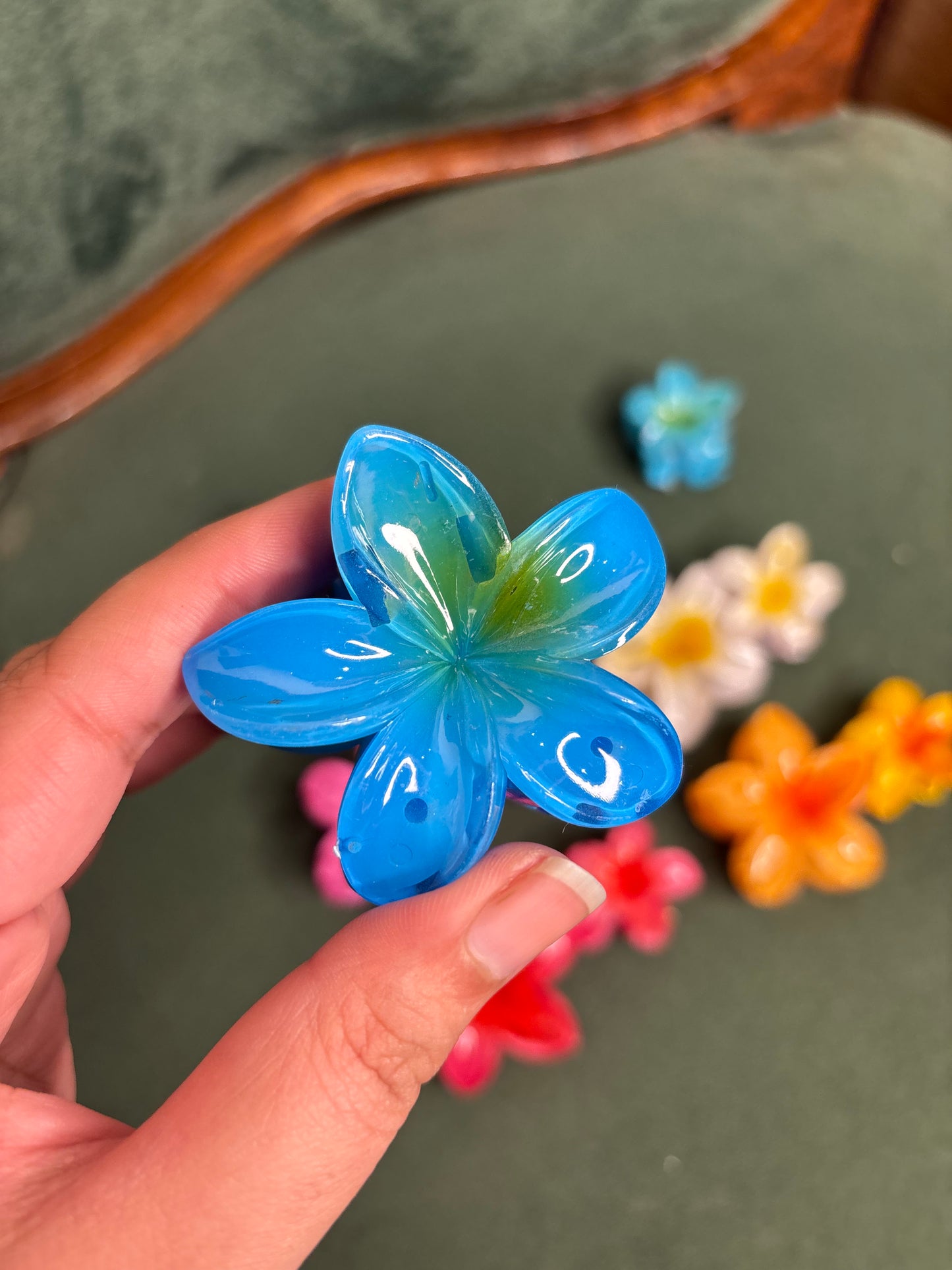 Flower Claw Clip — Hair Catcher