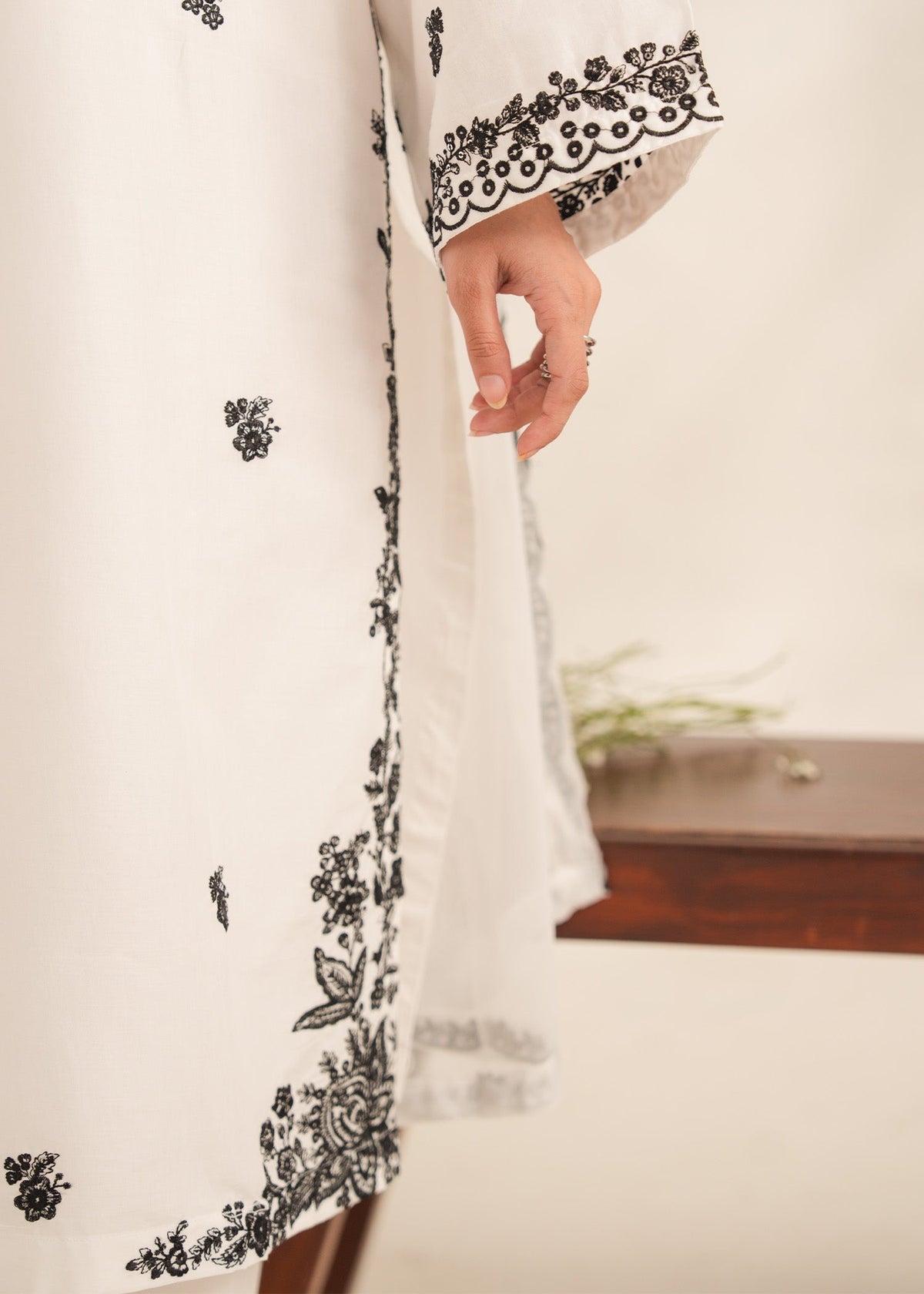 Dilkash 3pc Embroidered
