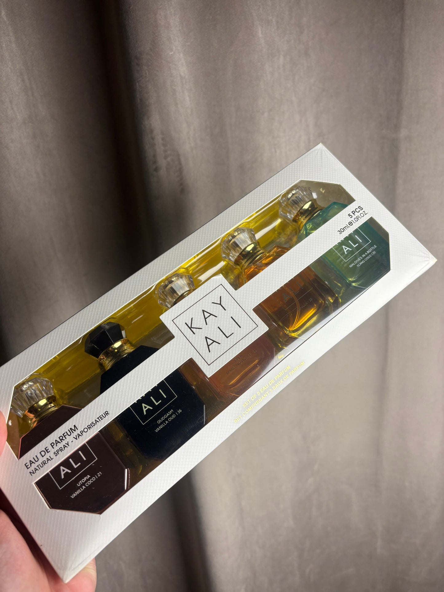 KAYALI Gift Set of 5 | Vanilla 28, Vanilla Utopia, Oudgasm, Maldives in a Bottle & Sparkling Lychee