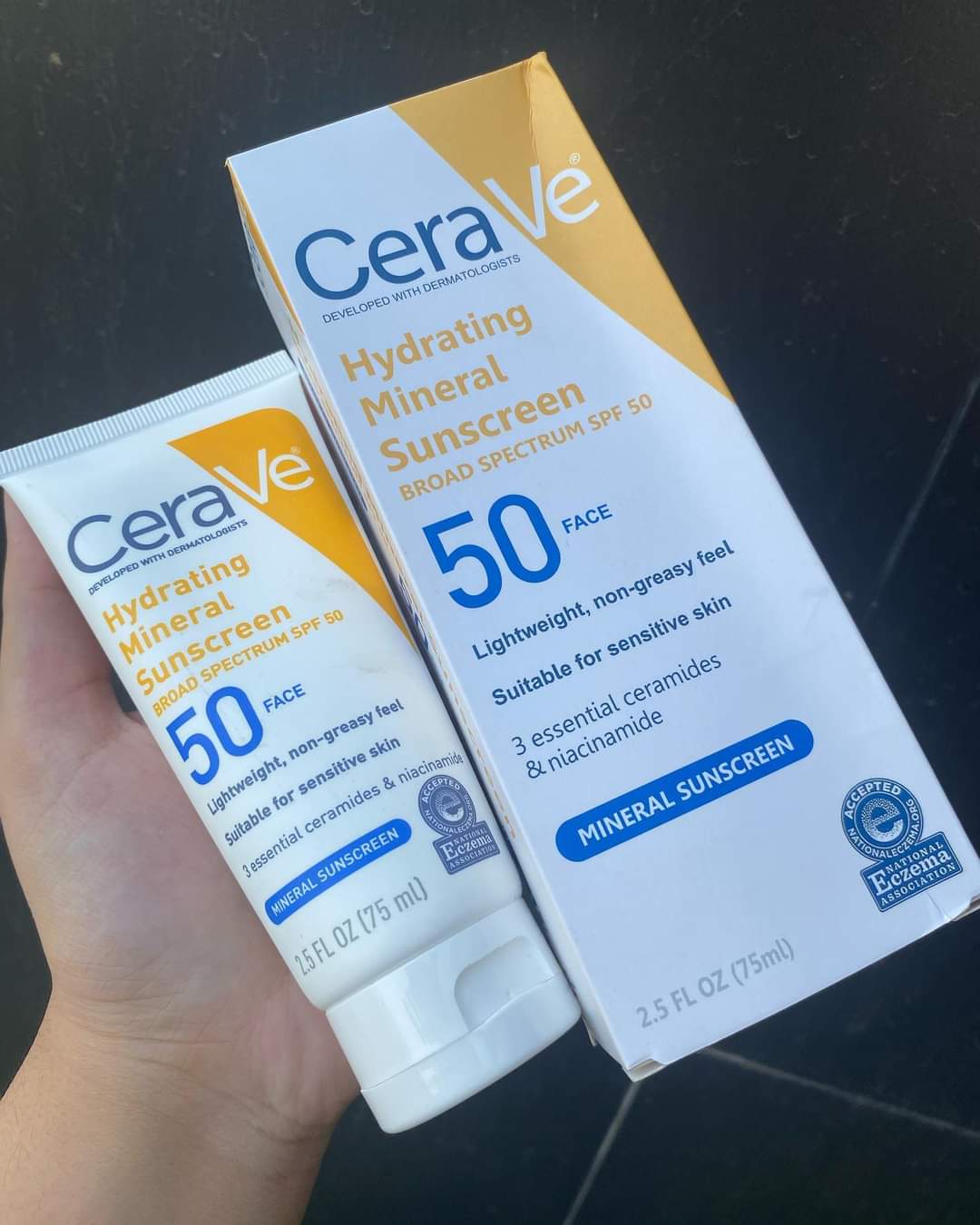 CeraVe Hydrating Mineral Sunscreen Spf 50