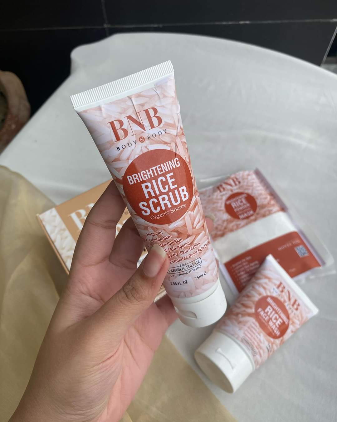 BNB Rice Brightening Glow Kit