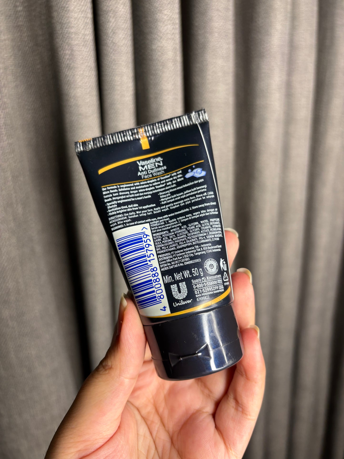 Vaseline Men Anti Dullness Face Scrub