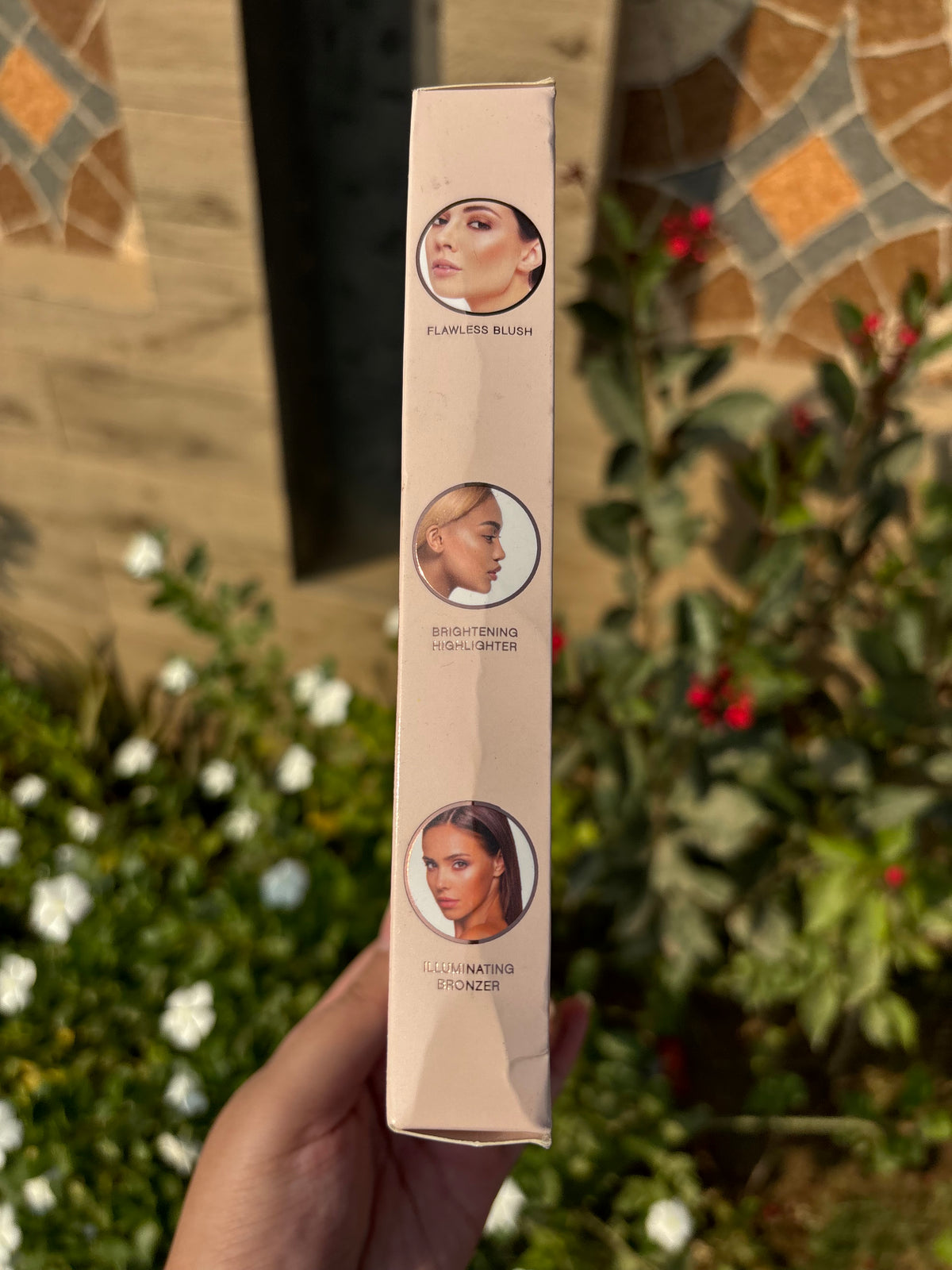 Beauty Concepts Compexion Set (Highlighter, Blush, Bronzer, Brush)
