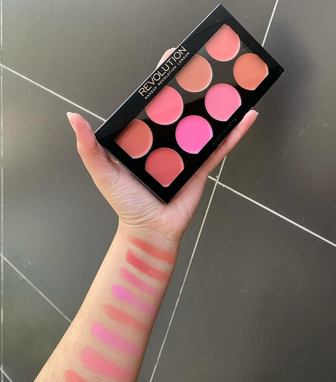 Makeup Revolution Cream Blush Palette Bling and Glow