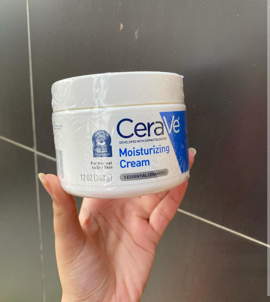 Cerave moisturising cream for normal to dry skin