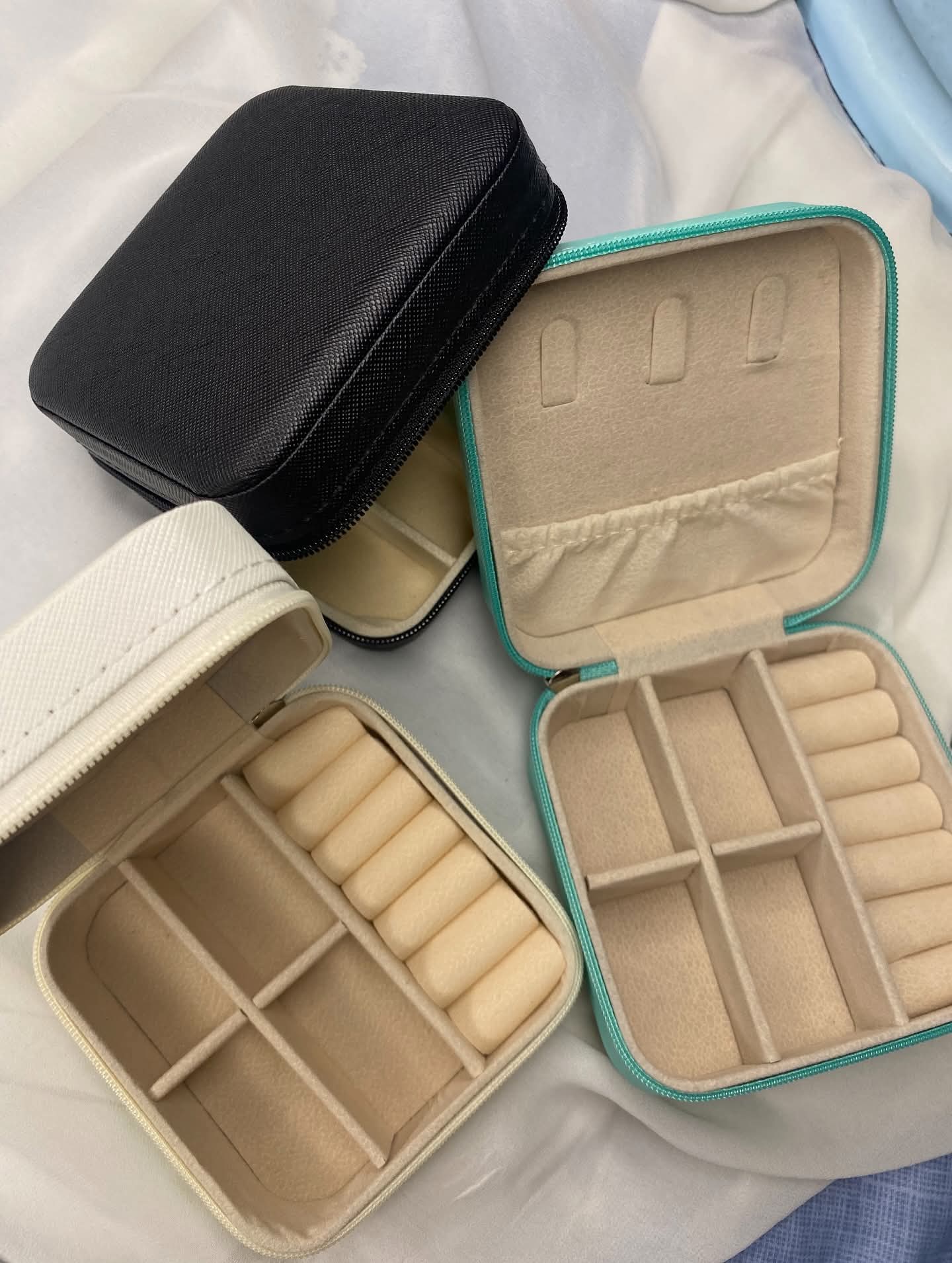 Jewellery storage box