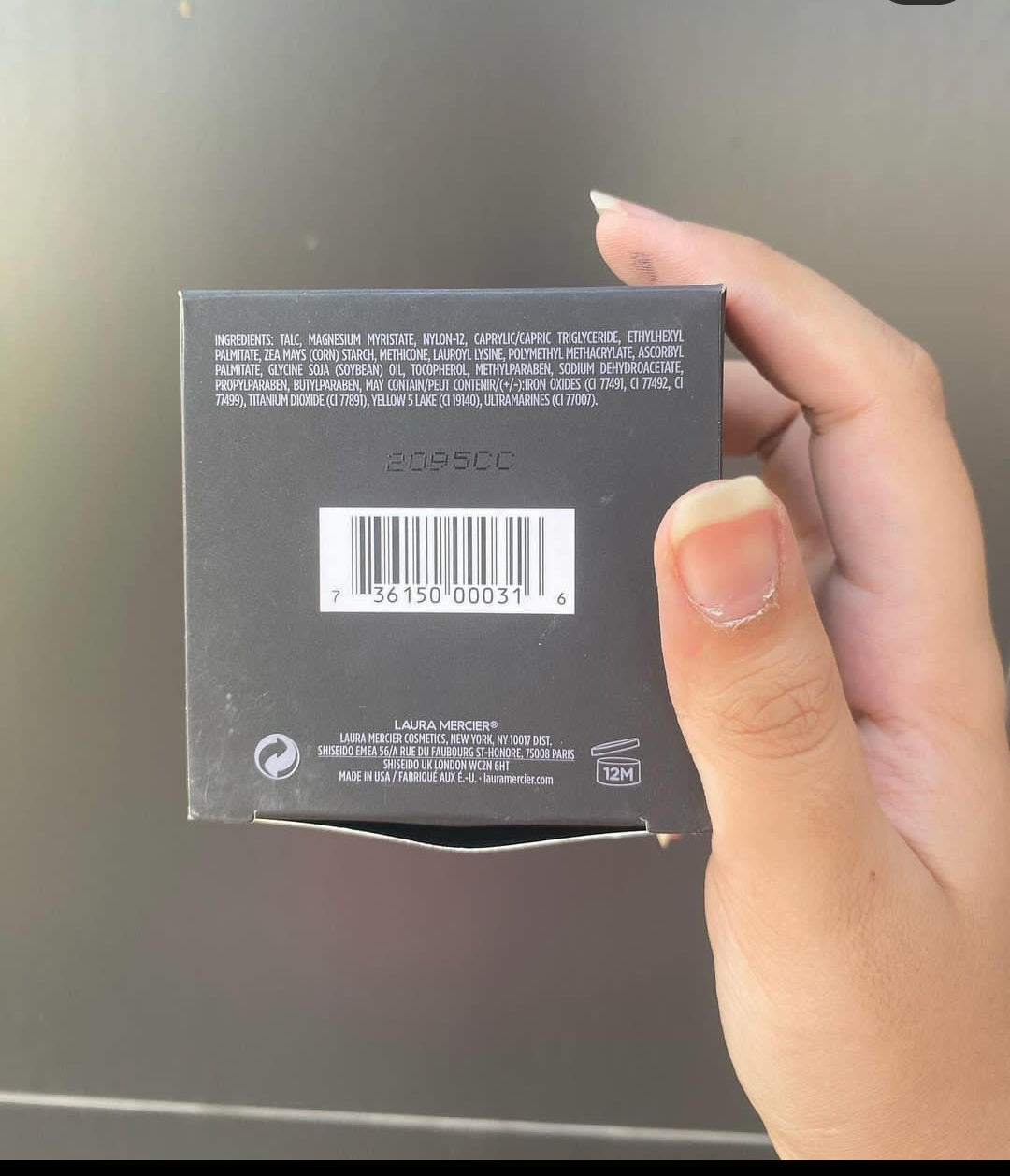 Laura mercier translucent powder Black Packaging