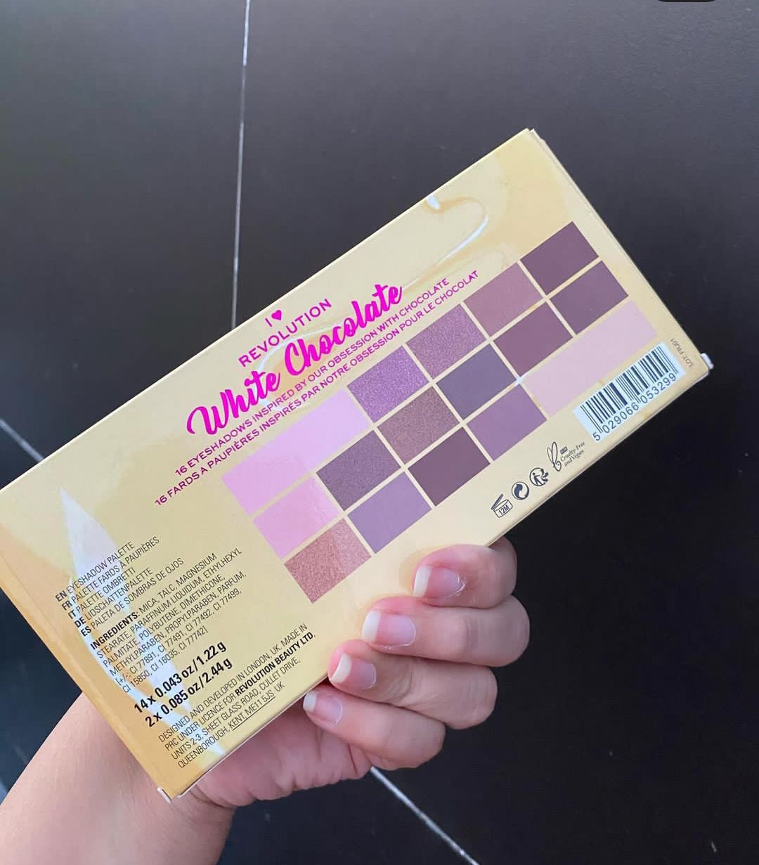 Makeup Revolution white chocolate eyeshadow palette