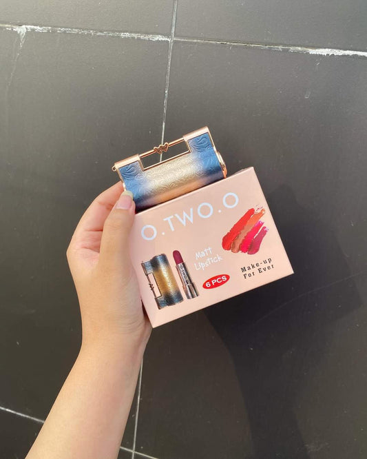 O.two.o Set of 6 Fancy Lipsticks