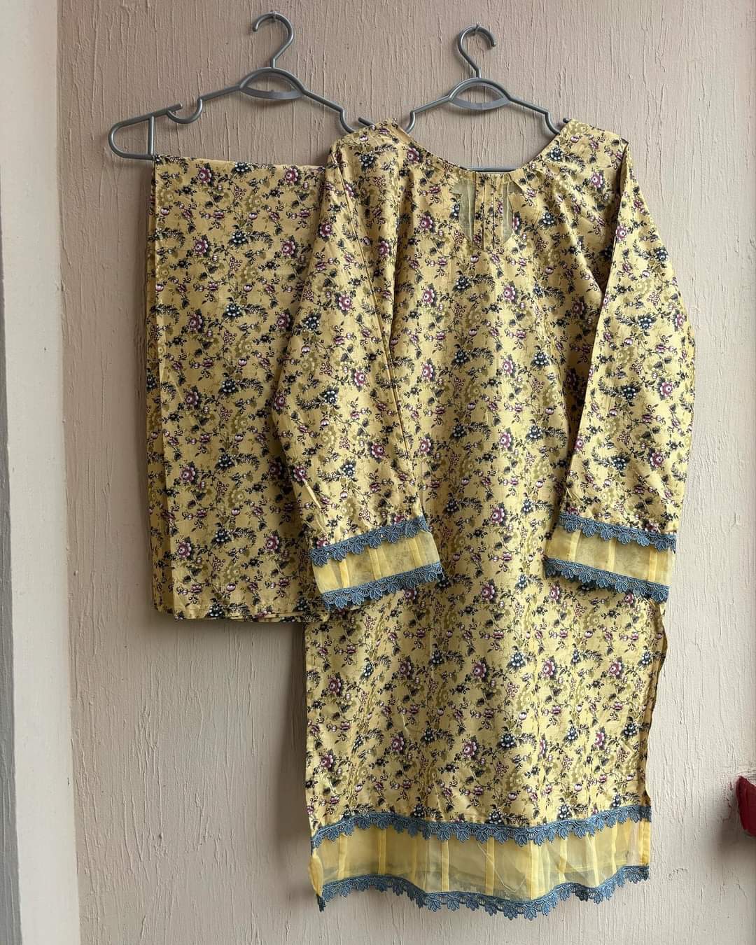 Yellow Floral 2pc matching set with organza detailing