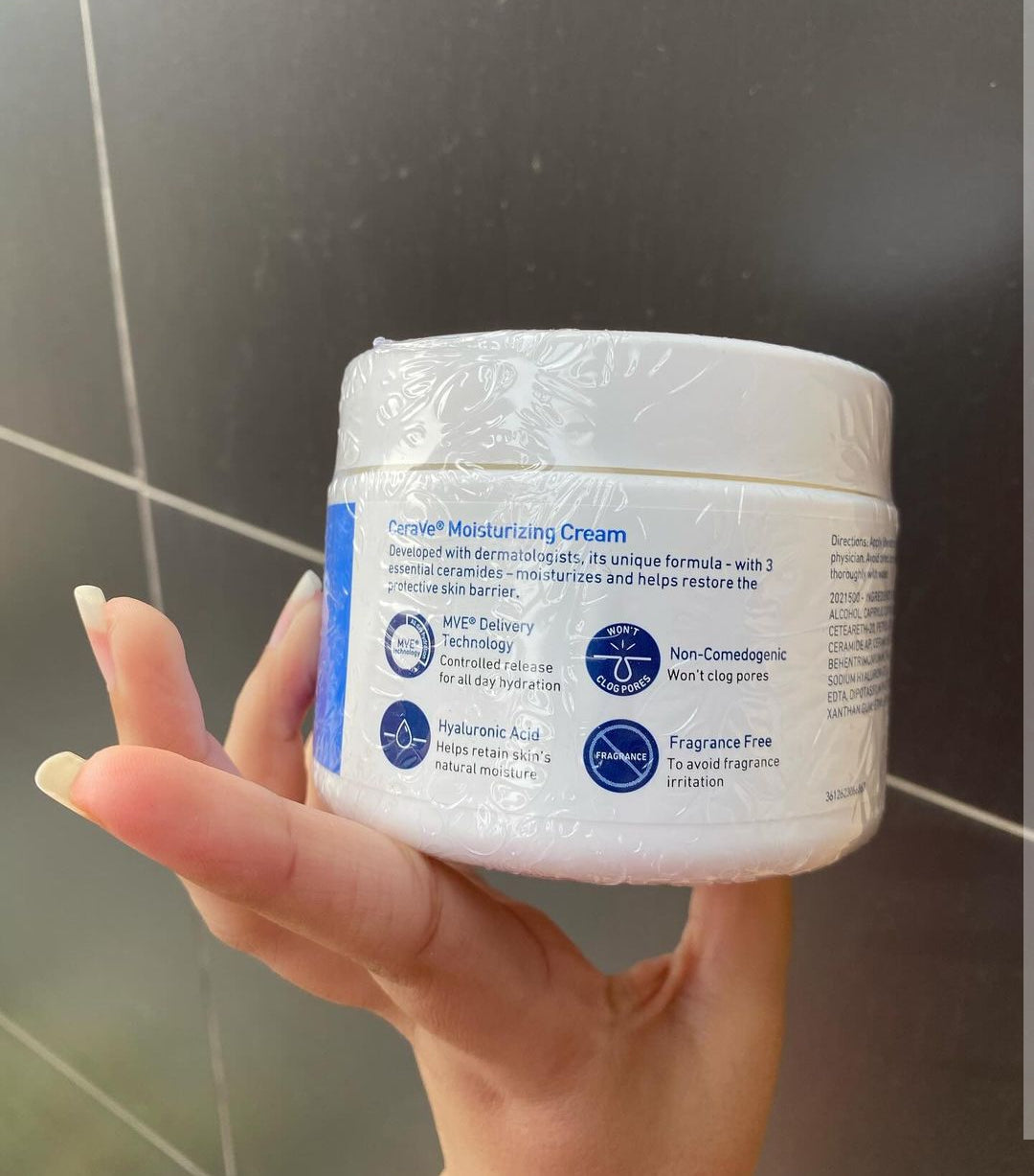 Cerave moisturising cream for normal to dry skin