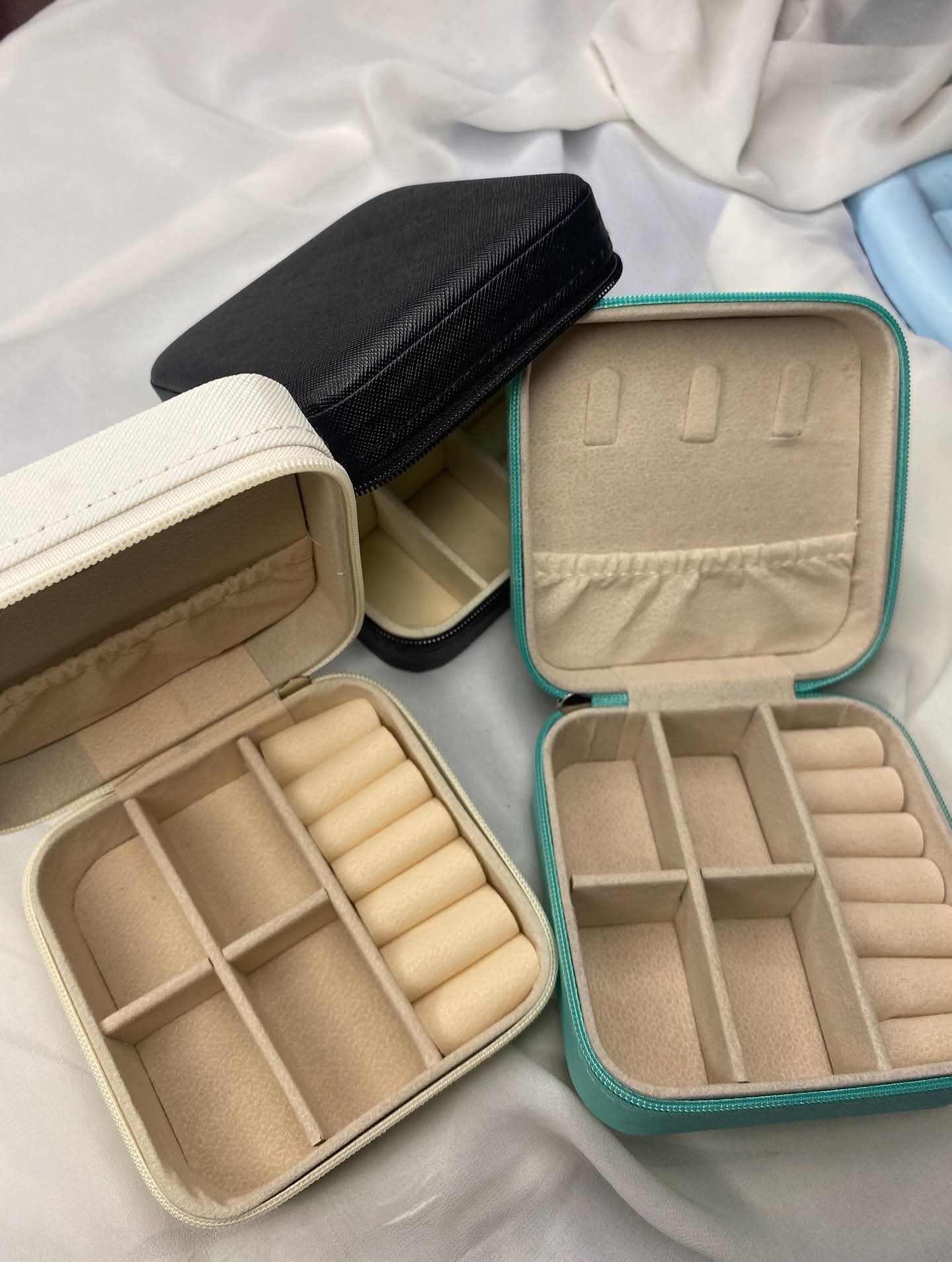 Jewellery storage box